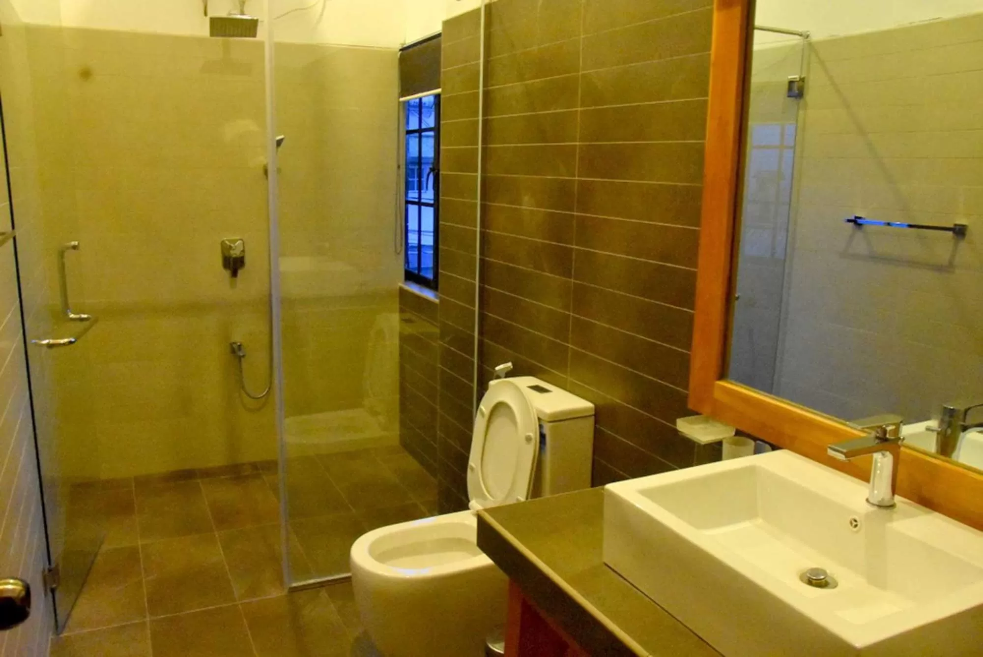 Bathroom in Manuka Hillwood Hotel