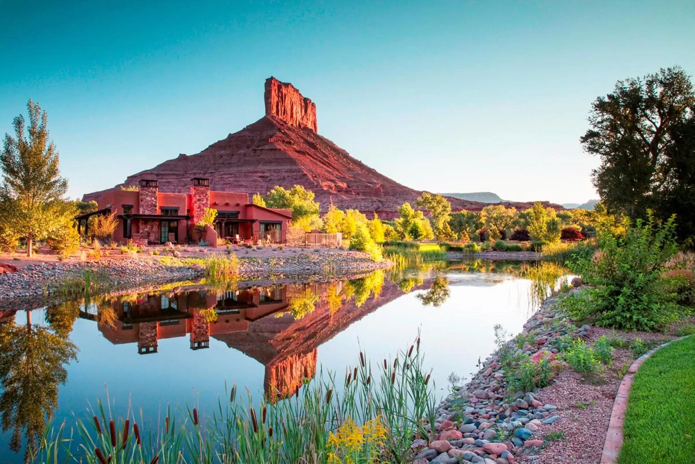 Property Building in Gateway Canyons Resort, a Noble House Resort