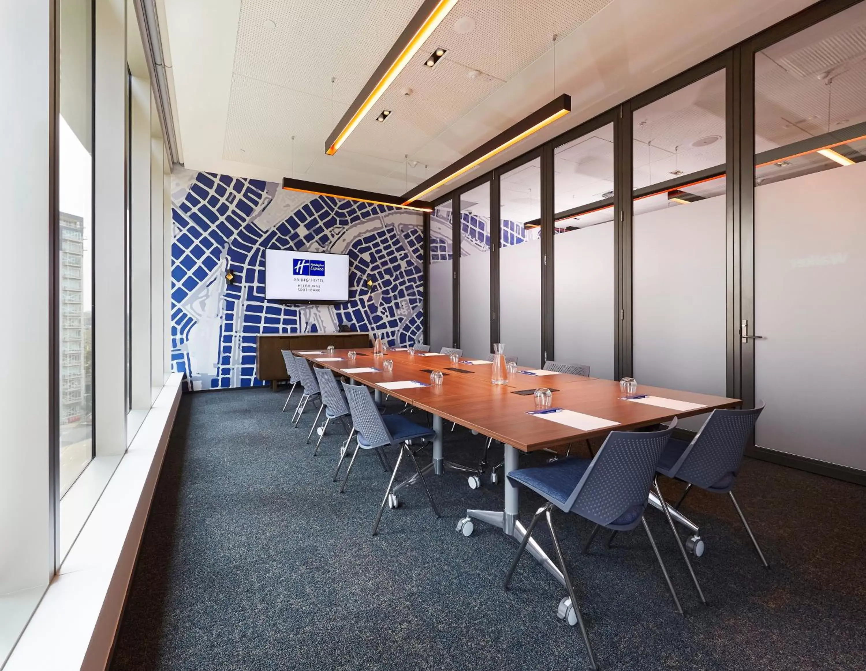 Meeting/conference room, Business Area/Conference Room in Holiday Inn Express Melbourne Southbank, an IHG Hotel