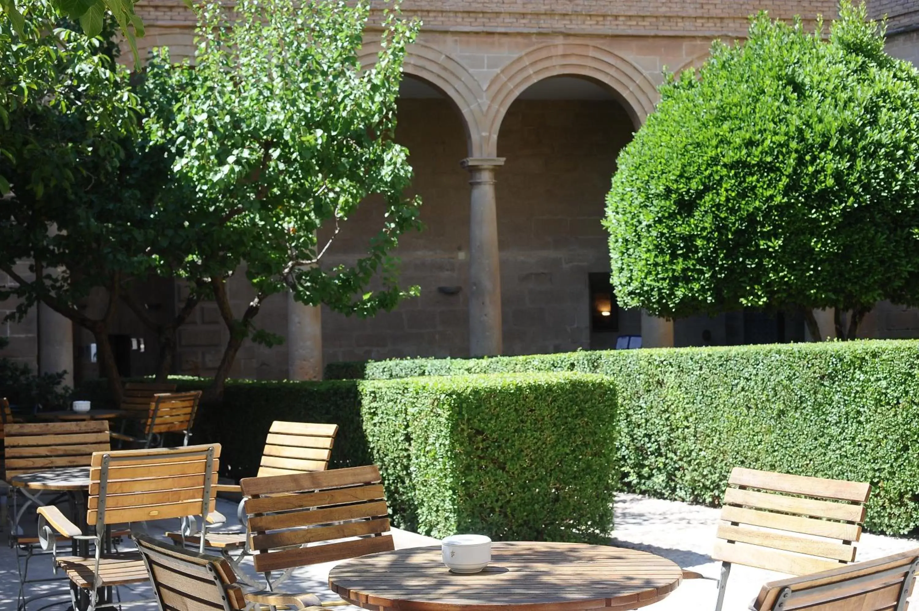 Garden in Parador de Alcañiz