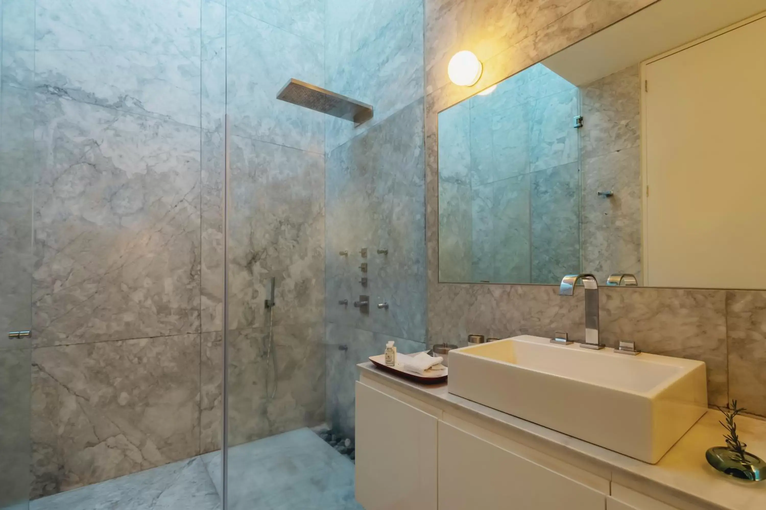 Bathroom in Anticavilla Hotel Restaurante & Spa Bathroom in Anticavilla Hotel Restaurante & Spa