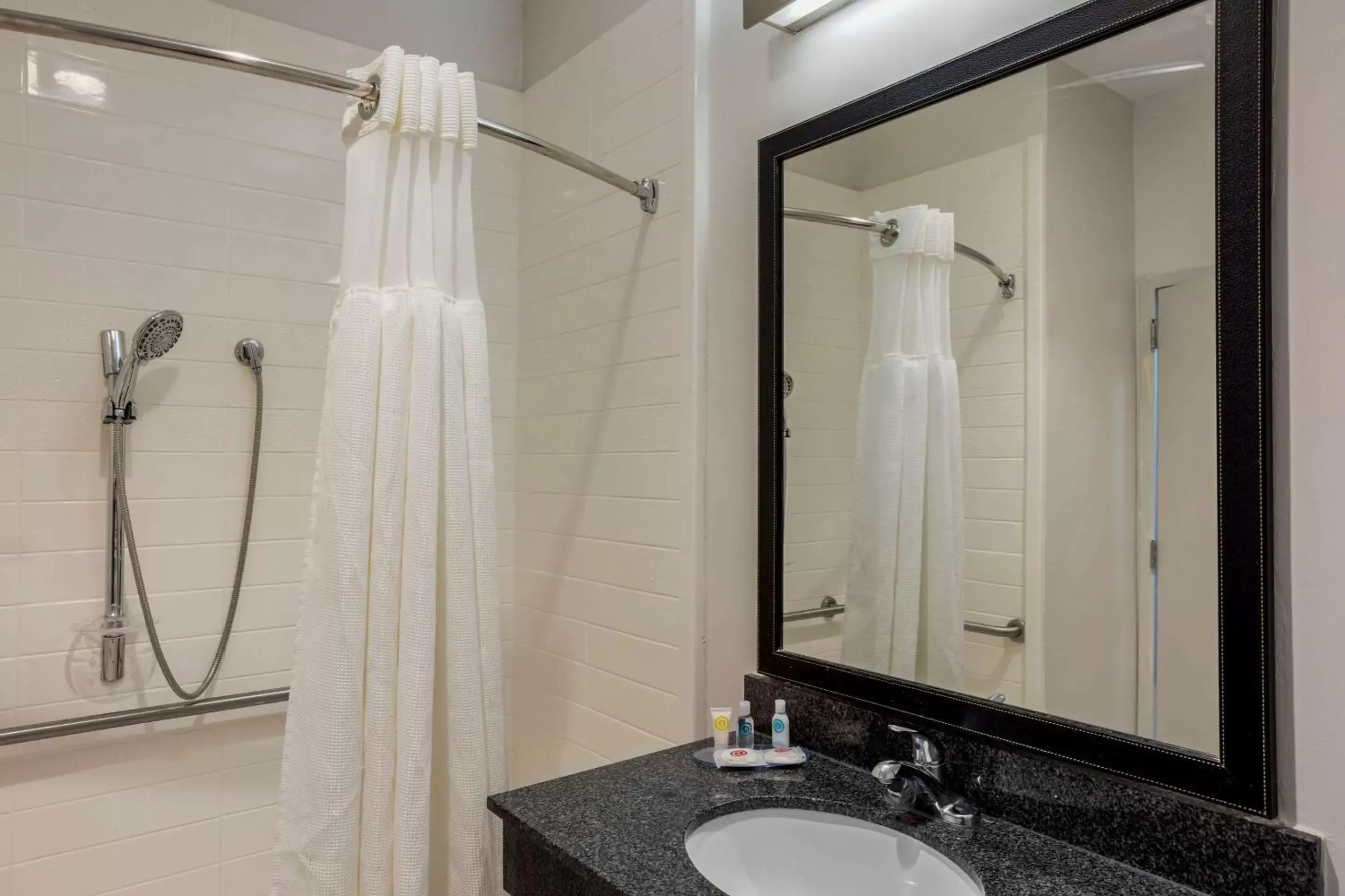 Bedroom in Comfort Inn & Suites Mt Laurel-Philadelphia Bedroom in Comfort Inn & Suites Mt Laurel-Philadelphia
