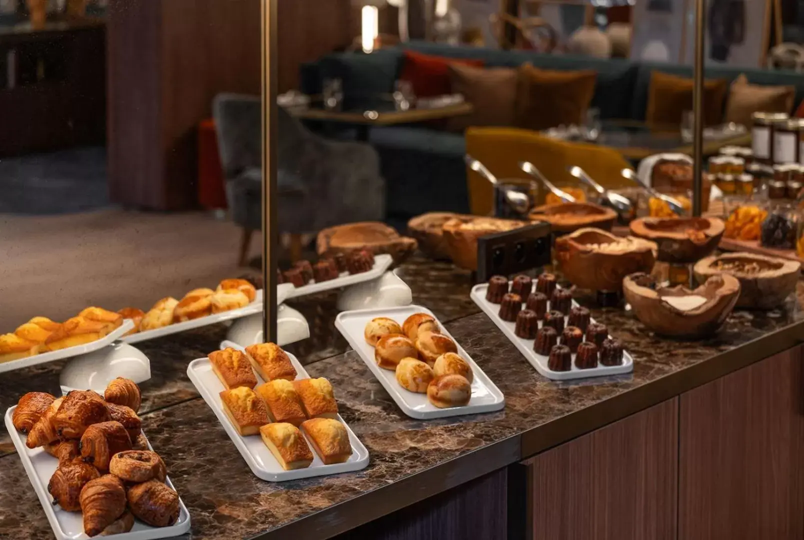 Breakfast in Hôtel Burdigala by Inwood Hotels