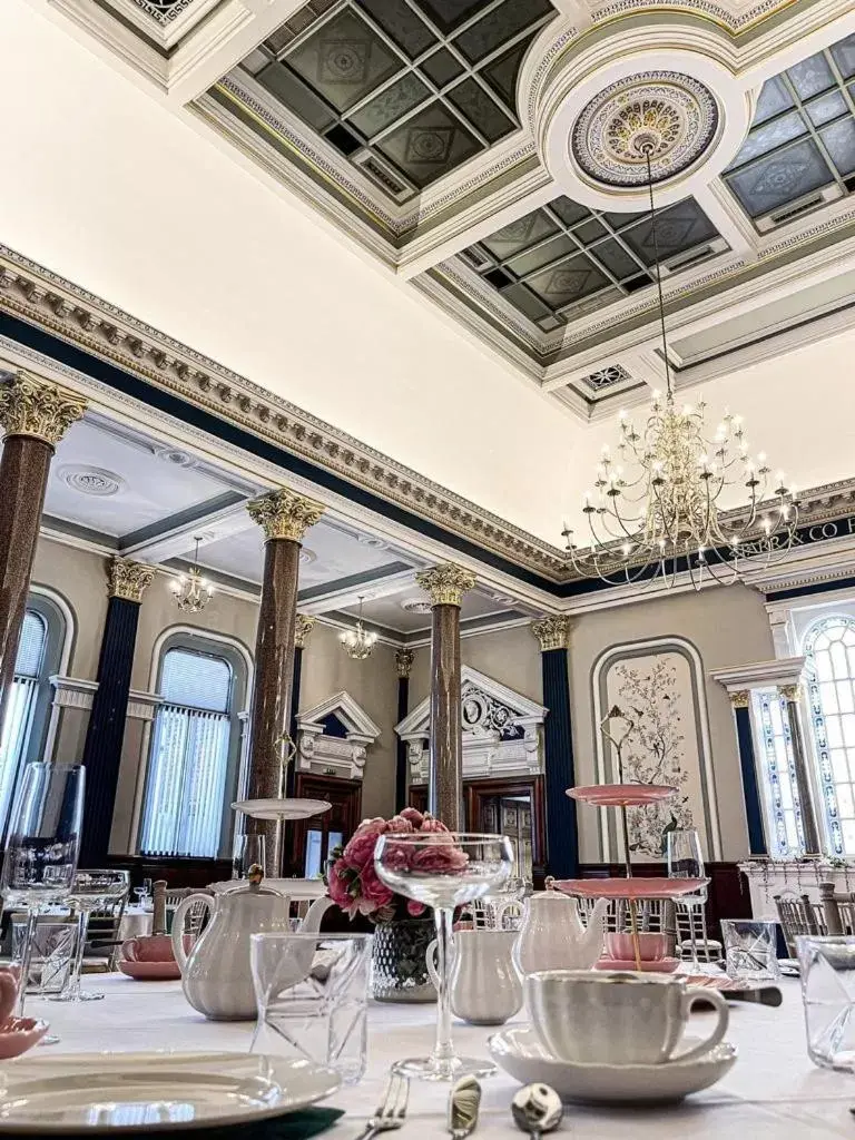 Restaurant/Places to Eat in The Parr’s Bank Hotel