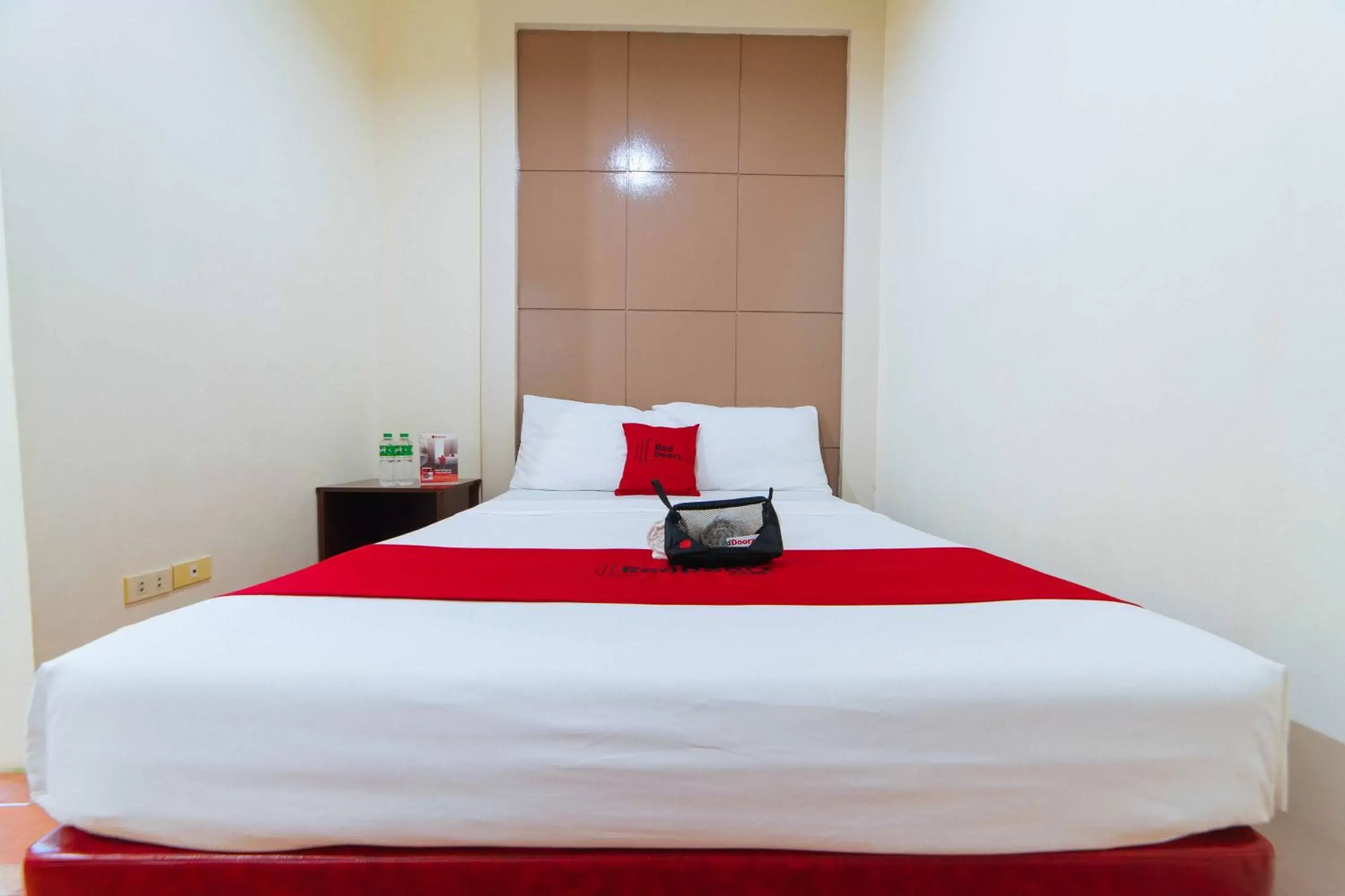 Bedroom, Bed in RedDoorz near Walking Street Angeles City