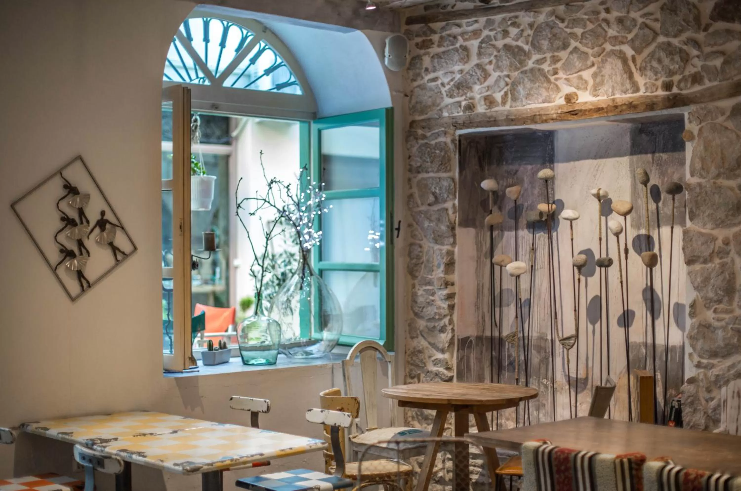 Lounge or bar in Amymone and Adiandi