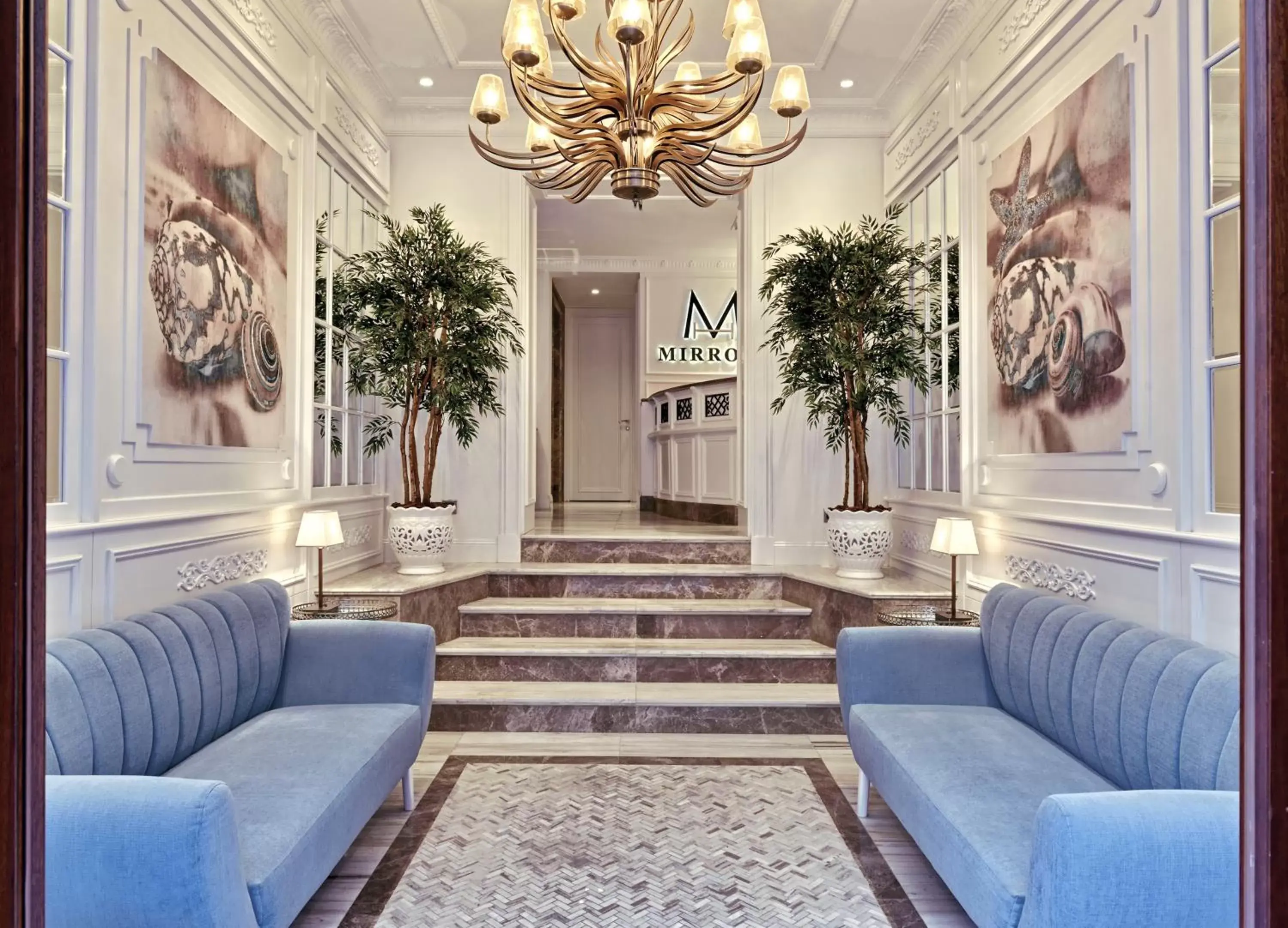 Lobby or reception, Lobby/Reception in Mirrors Hotel
