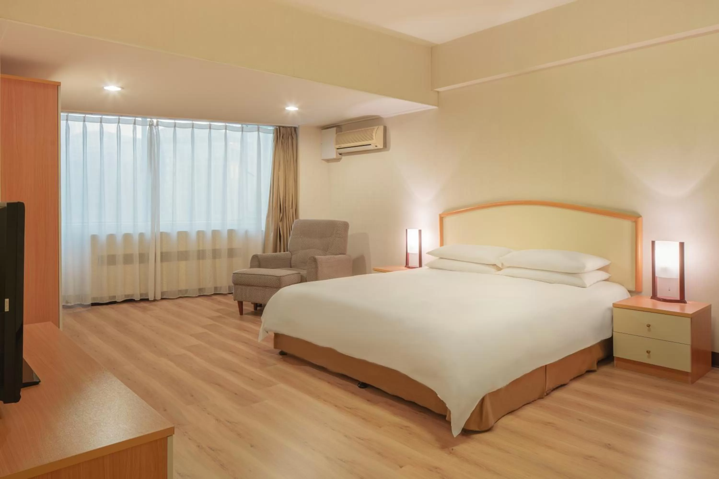 Bed in Hotel Nikko Dalian