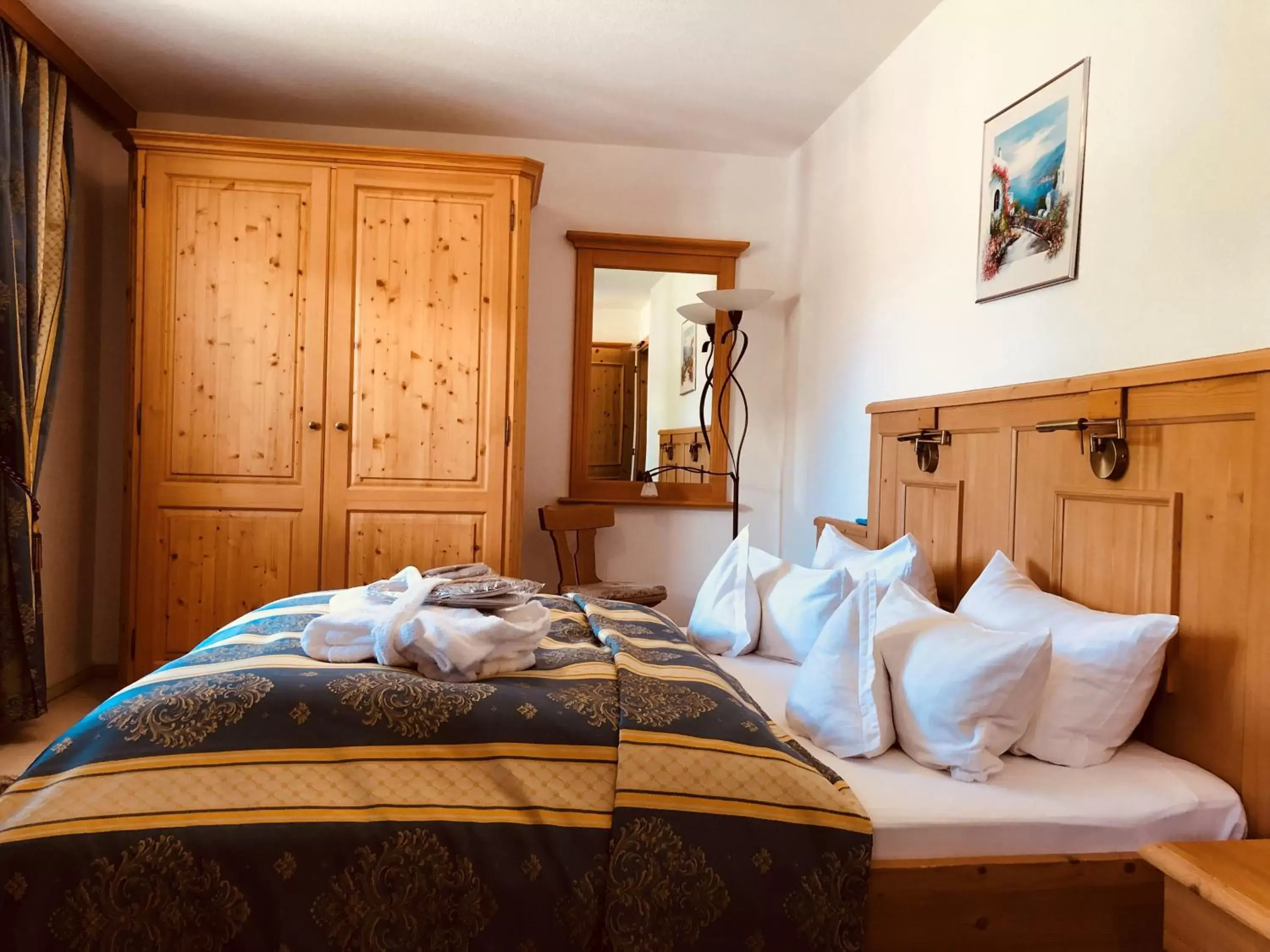 Bed in Hotel Berghof