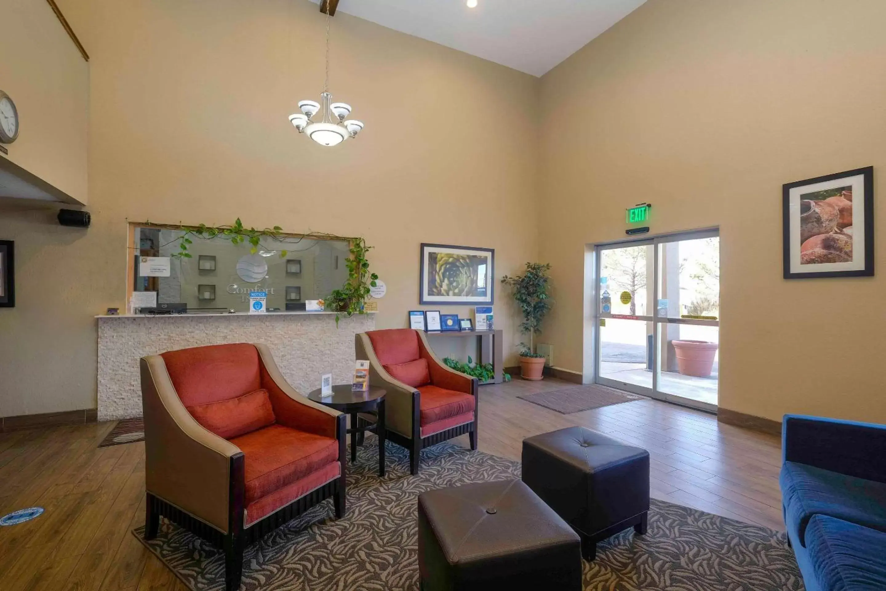 Lobby or reception, Seating Area in Comfort Inn Near Gila National Forest