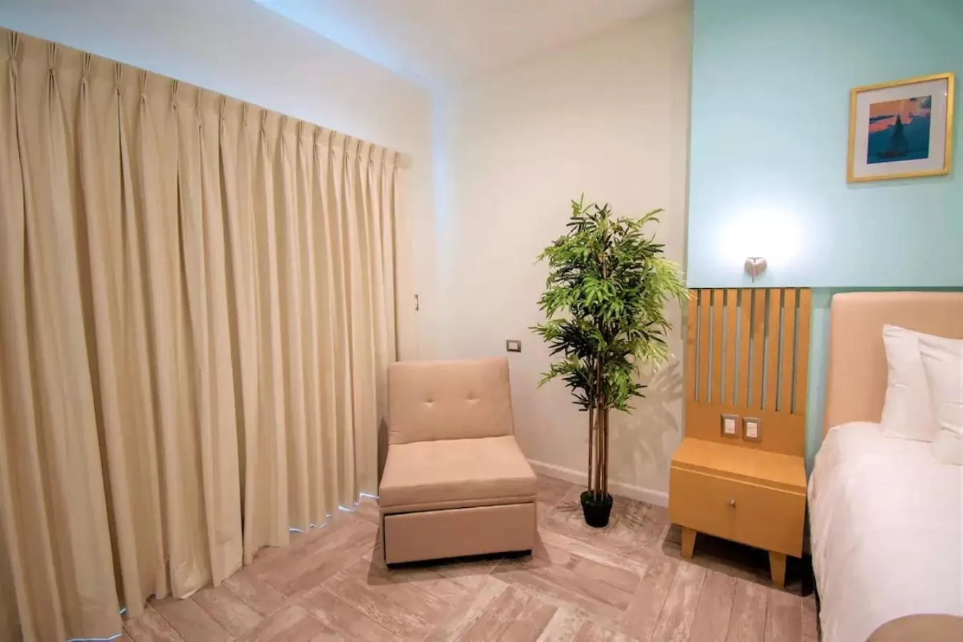 Bedroom, Seating Area in Ocean Suites Bartolome