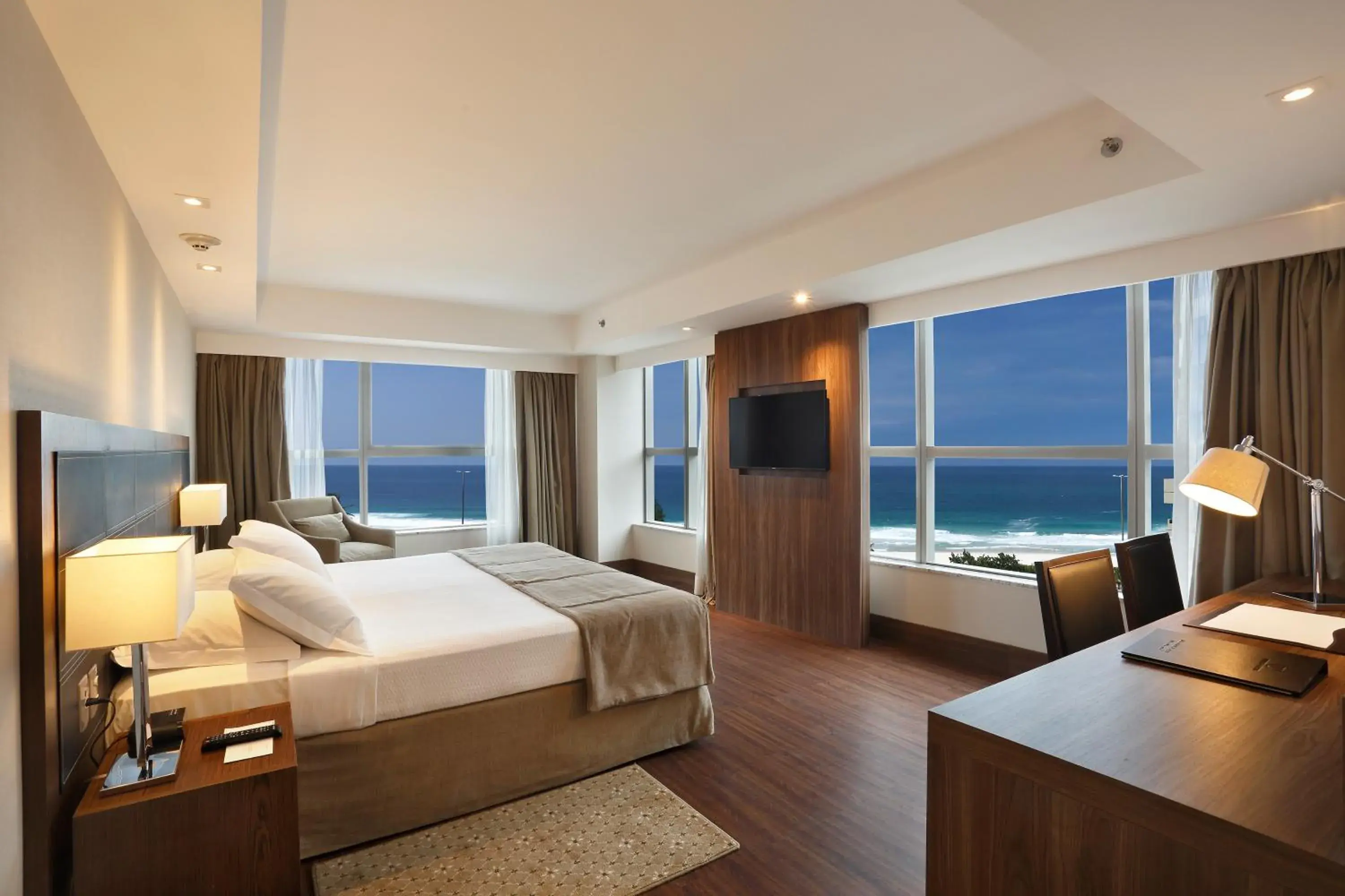 Photo of the whole room, Sea View in Windsor Oceanico Hotel