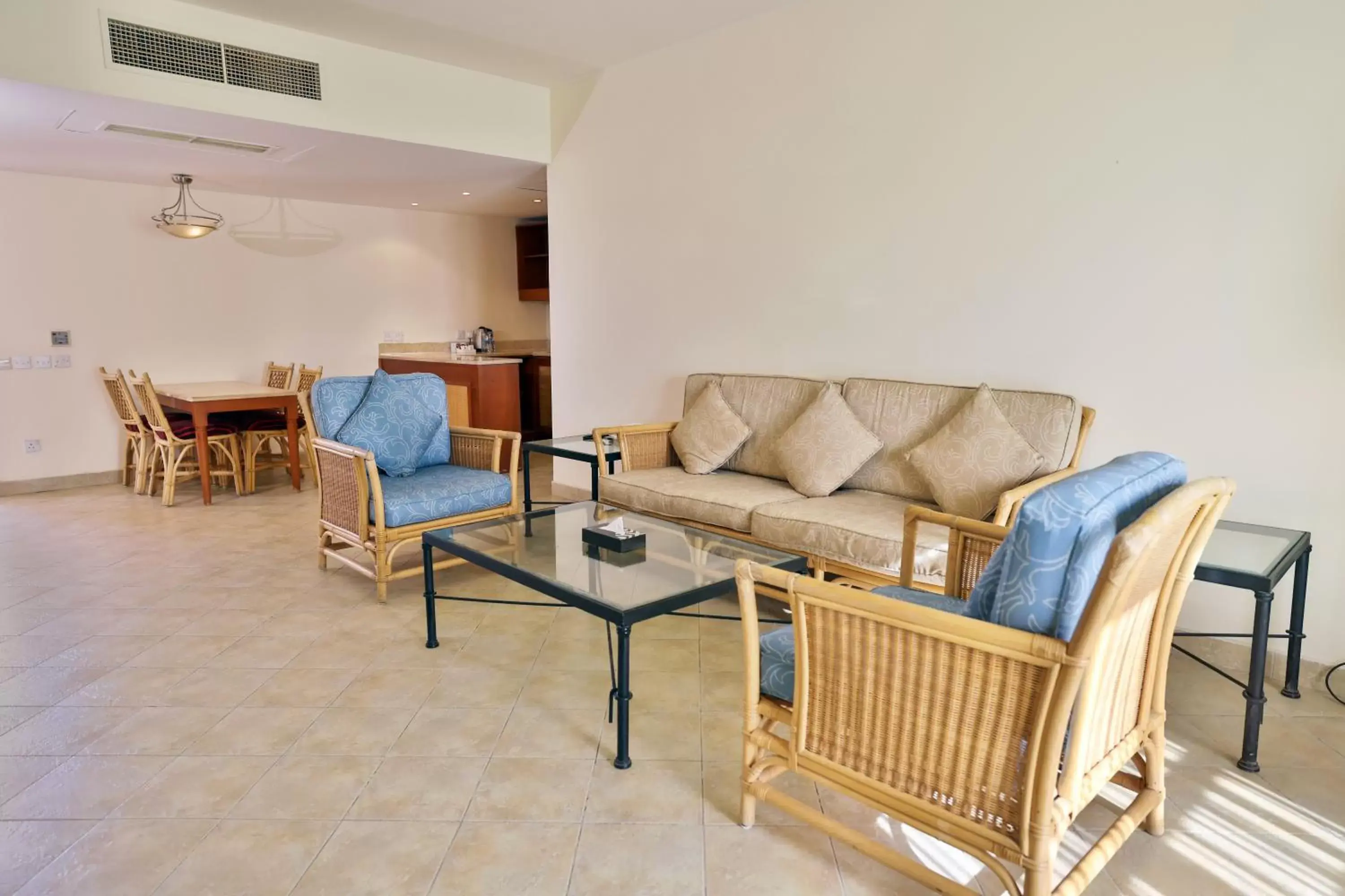 Living room, Seating Area in Marina Plaza Hotel Tala Bay