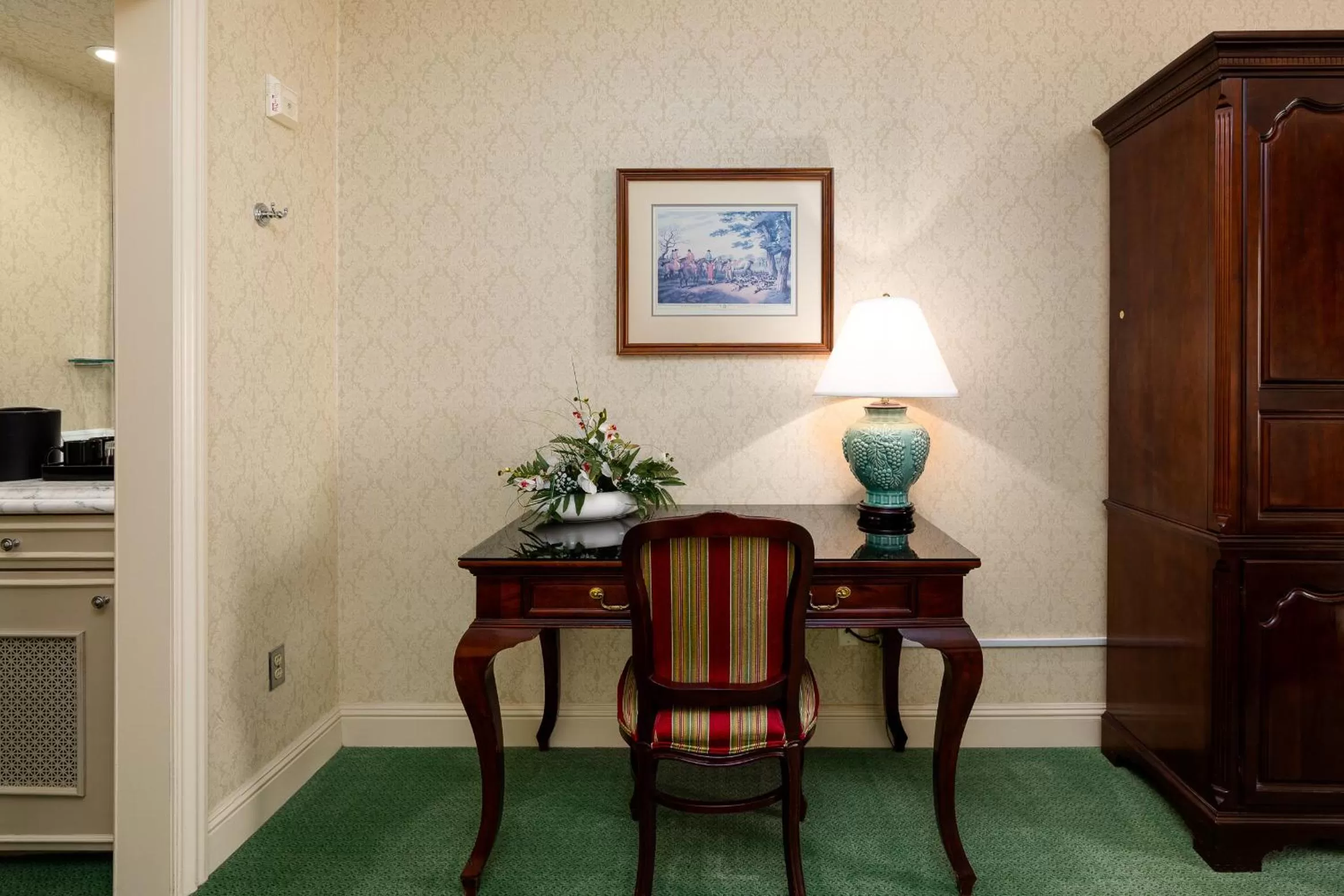 Text overlay in The Bristol Hotel Campbell San Jose