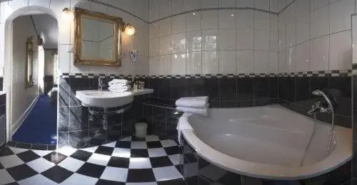 Bathroom in Hotel Restaurant Du Parc