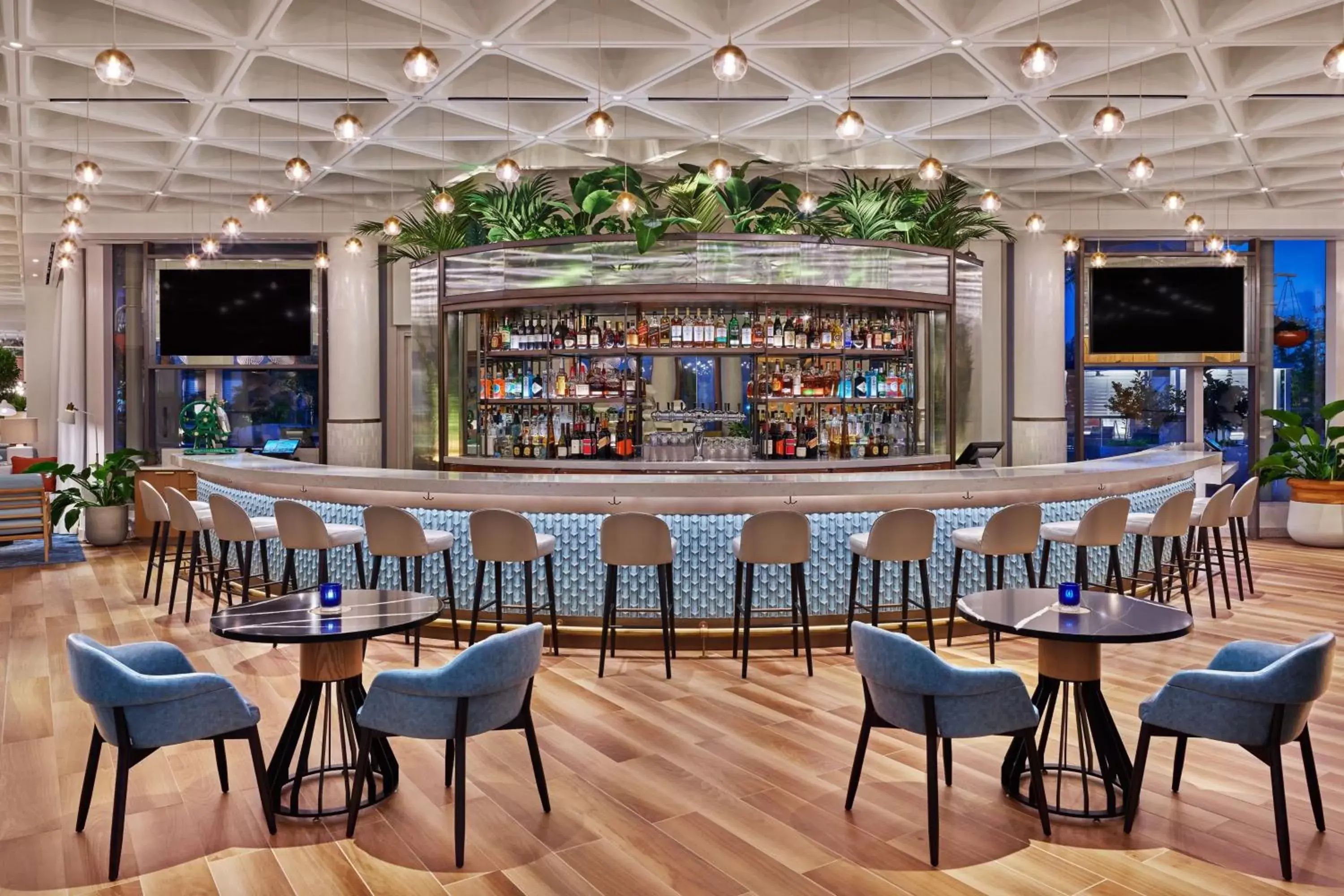 Lounge or bar, Lounge/Bar in Walt Disney World Swan Reserve