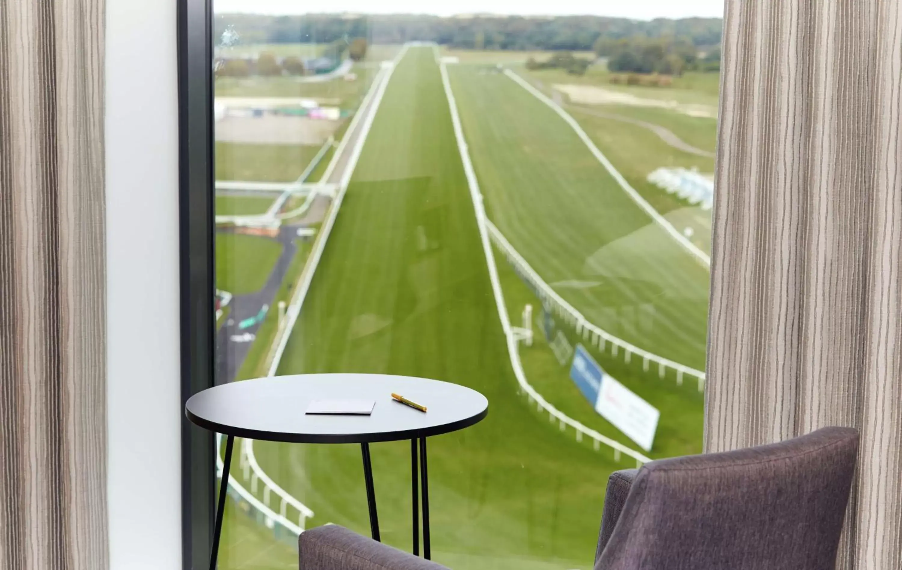 Living room in Hilton Garden Inn Doncaster Racecourse