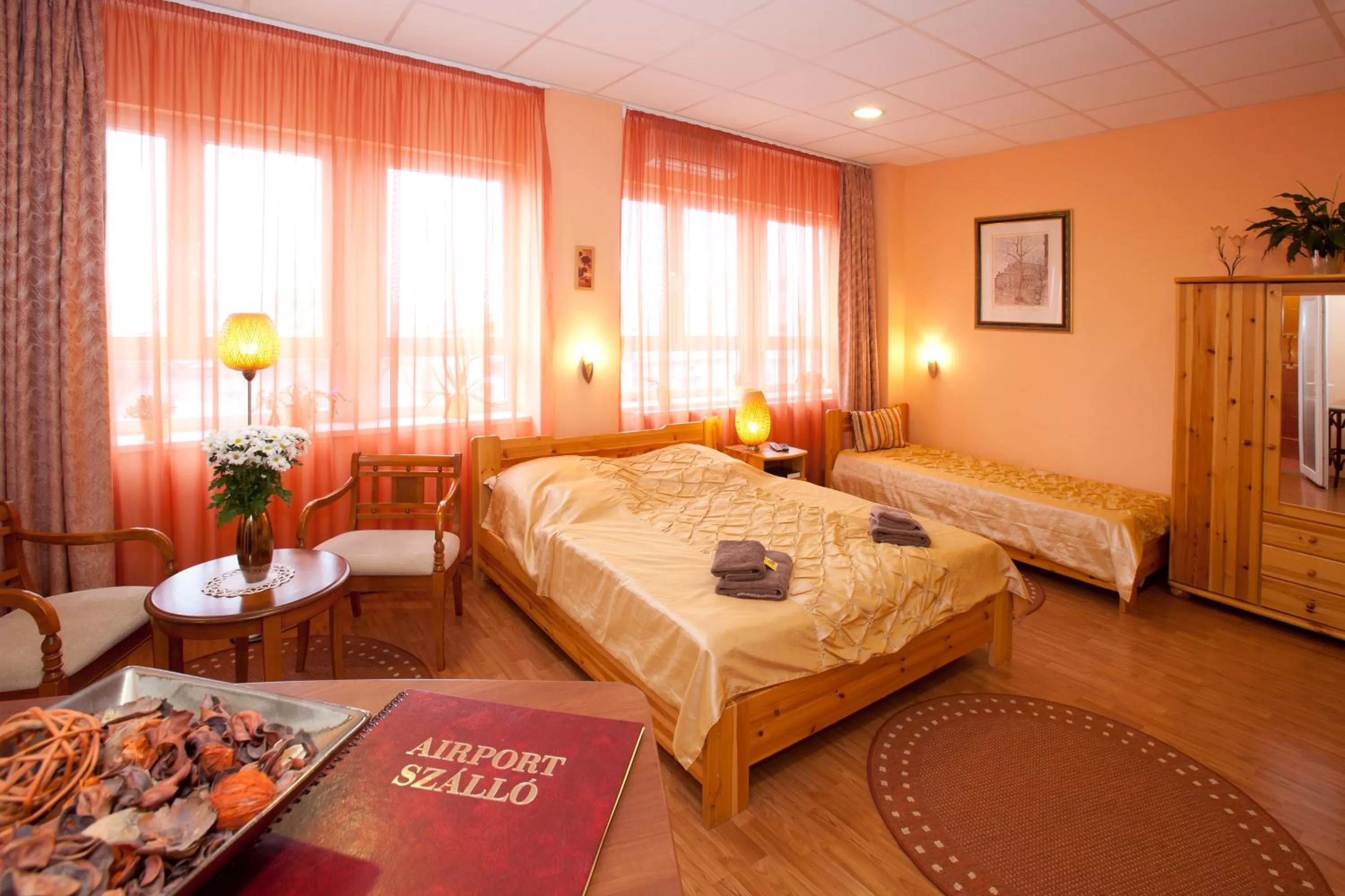 Bed in Airport Szálló