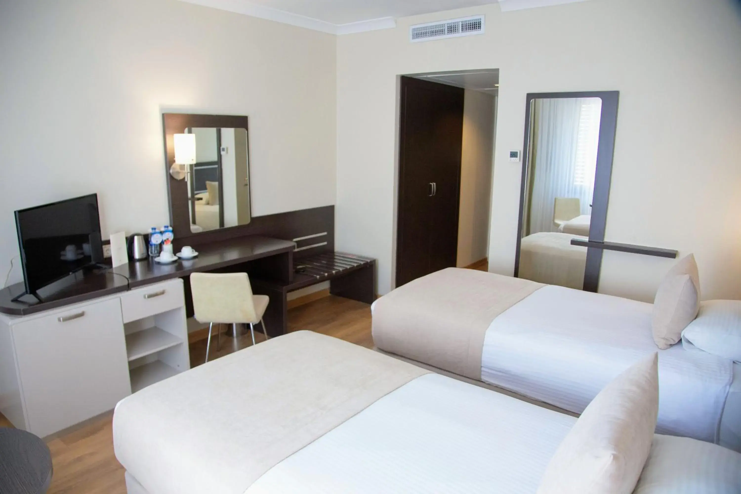 Massage, TV/Entertainment Center in Kaya Prestige