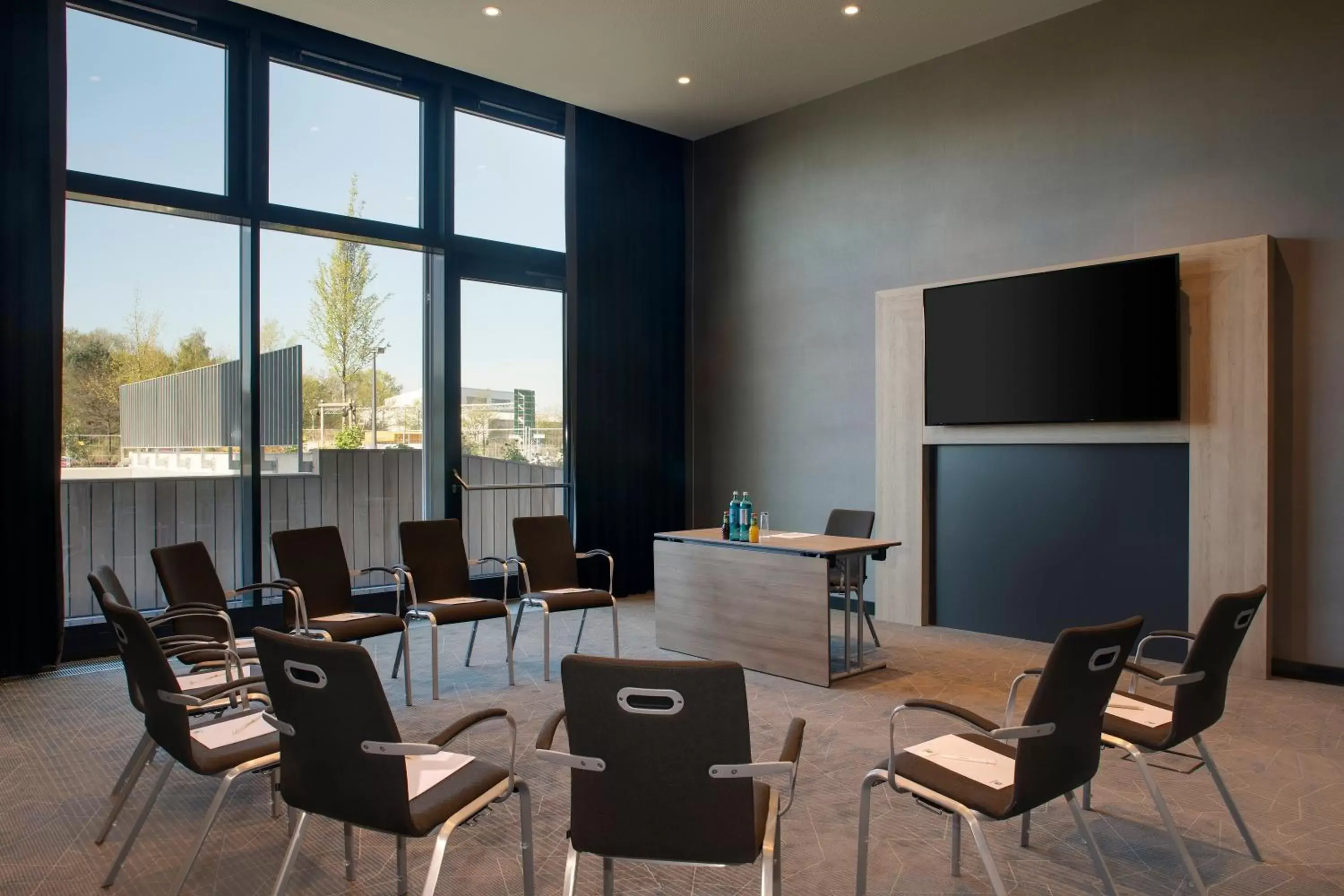 Meeting/conference room in Holiday Inn Frankfurt Airport, an IHG Hotel