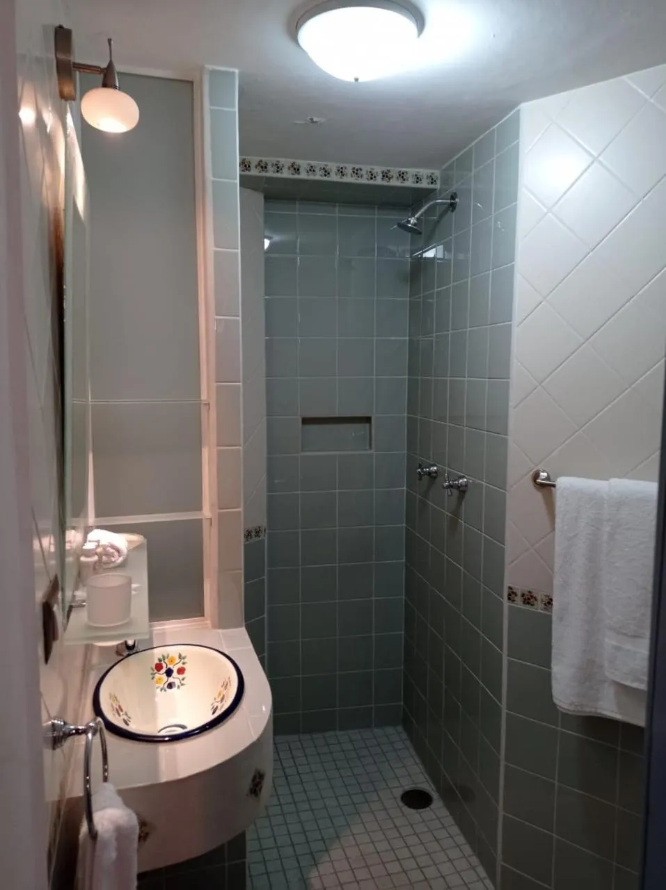 Shower in Posada Antiguo Camino Real