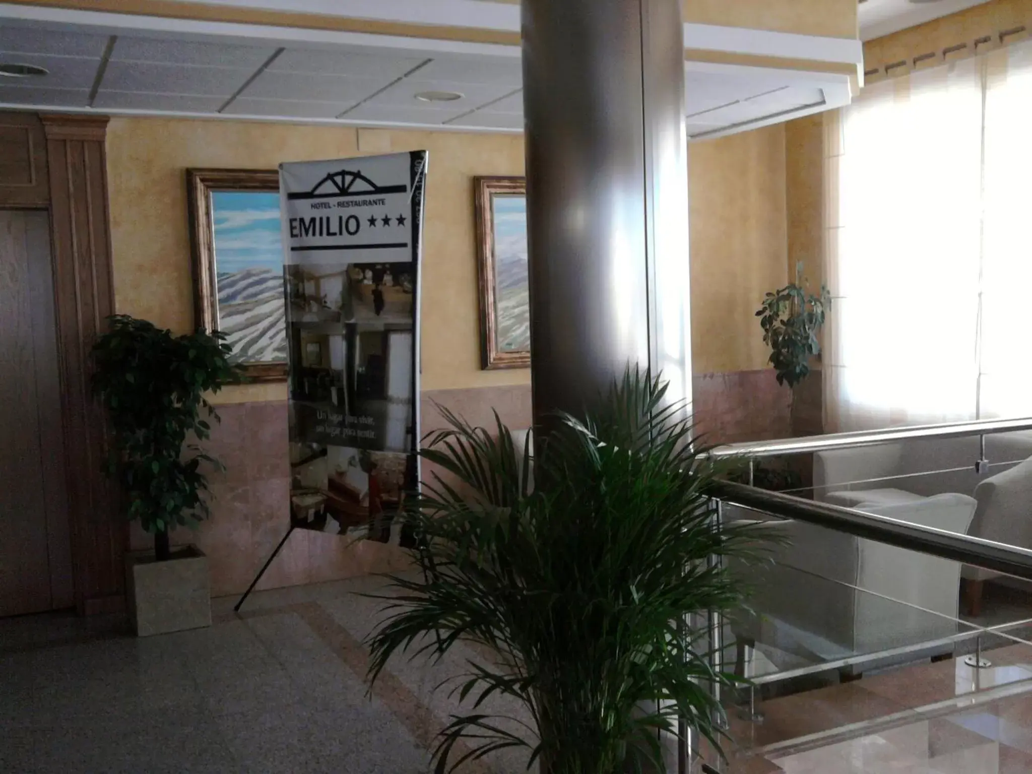 Area and facilities in Hotel Restaurante Emilio