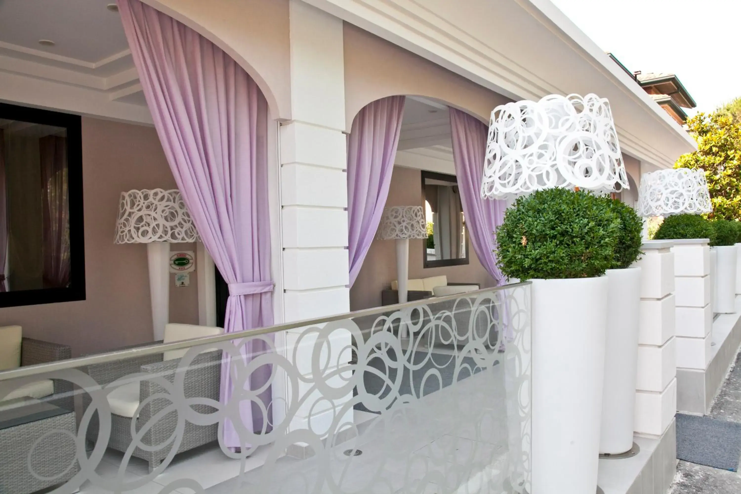 Facade/entrance, Balcony/Terrace in Hotel Villa Paola