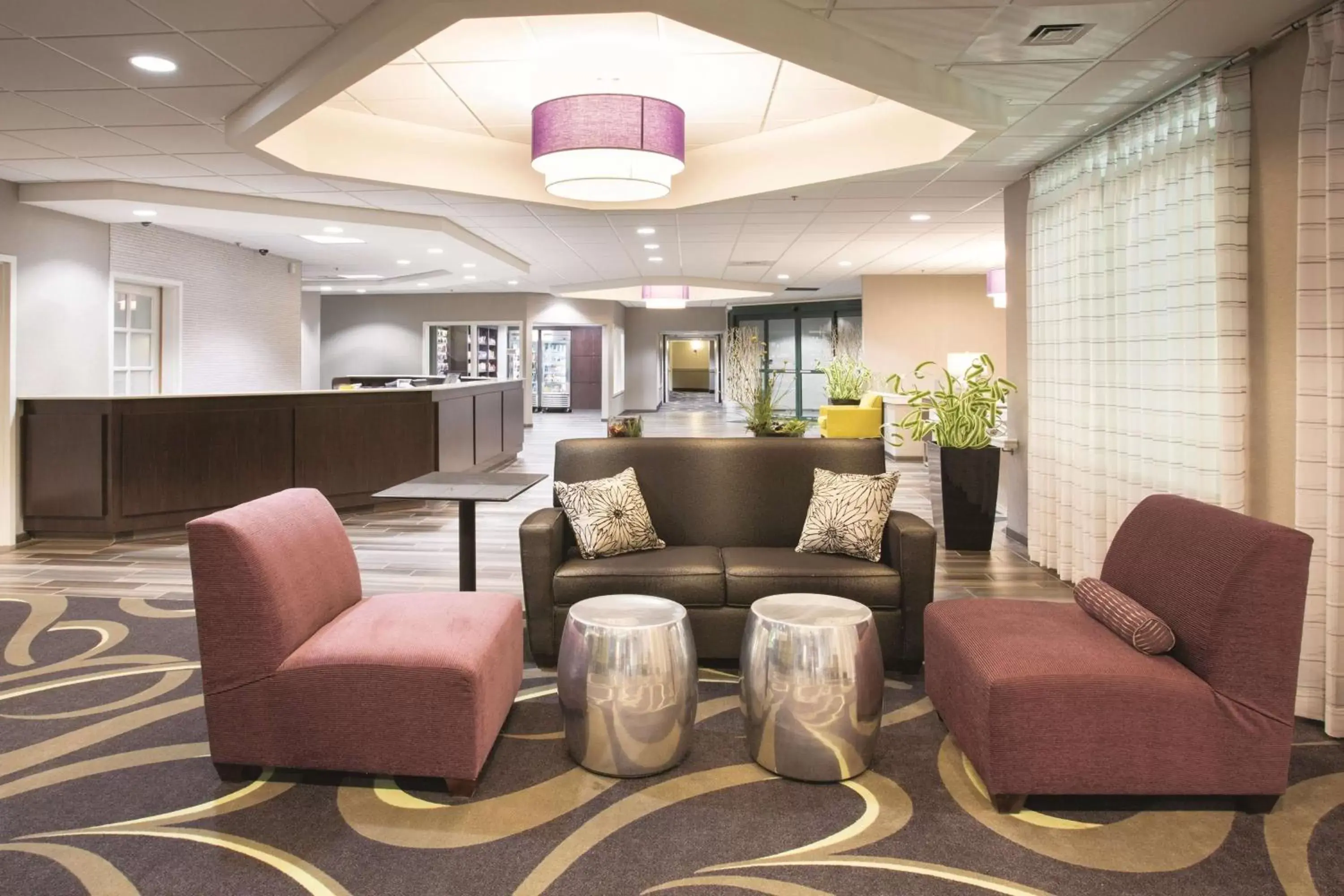 Lobby or reception in La Quinta by Wyndham Denver Englewood Tech Ctr