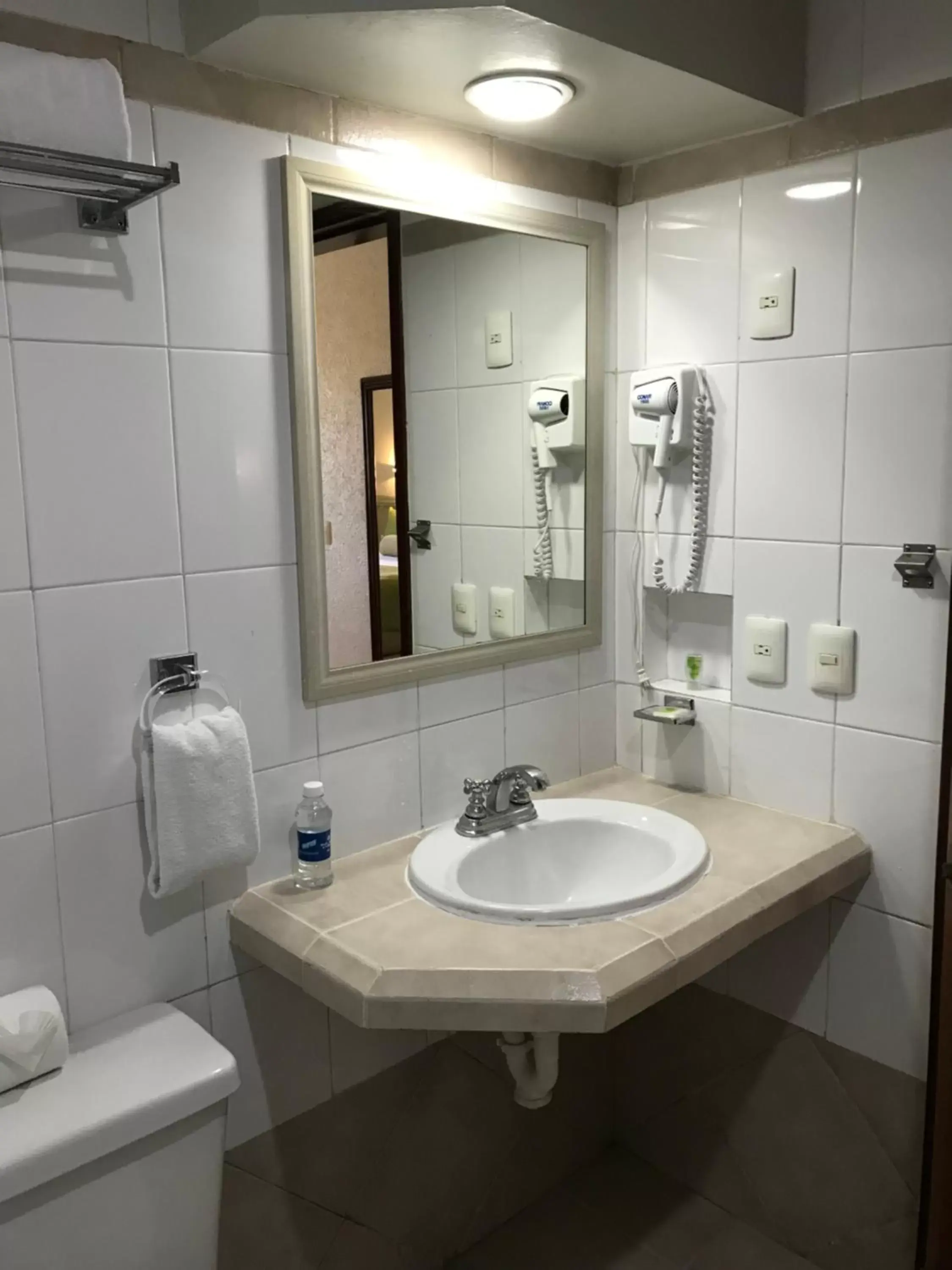 Toilet, Bathroom in Olas Altas Inn Hotel & Spa