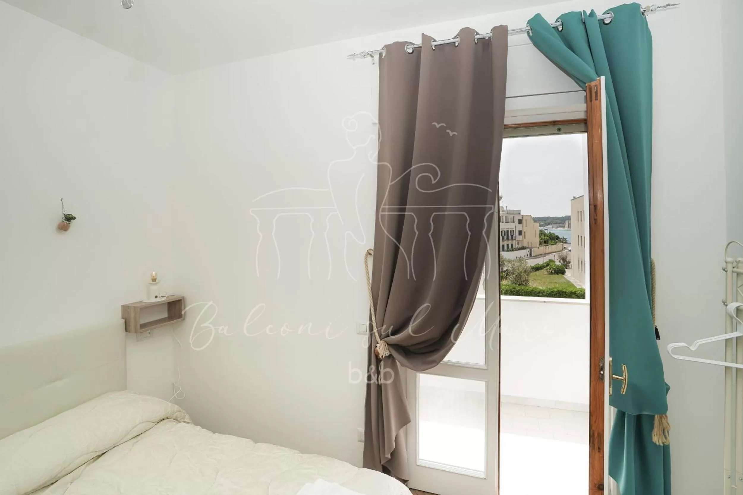 Photo of the whole room, Bed in Balconi sul mare