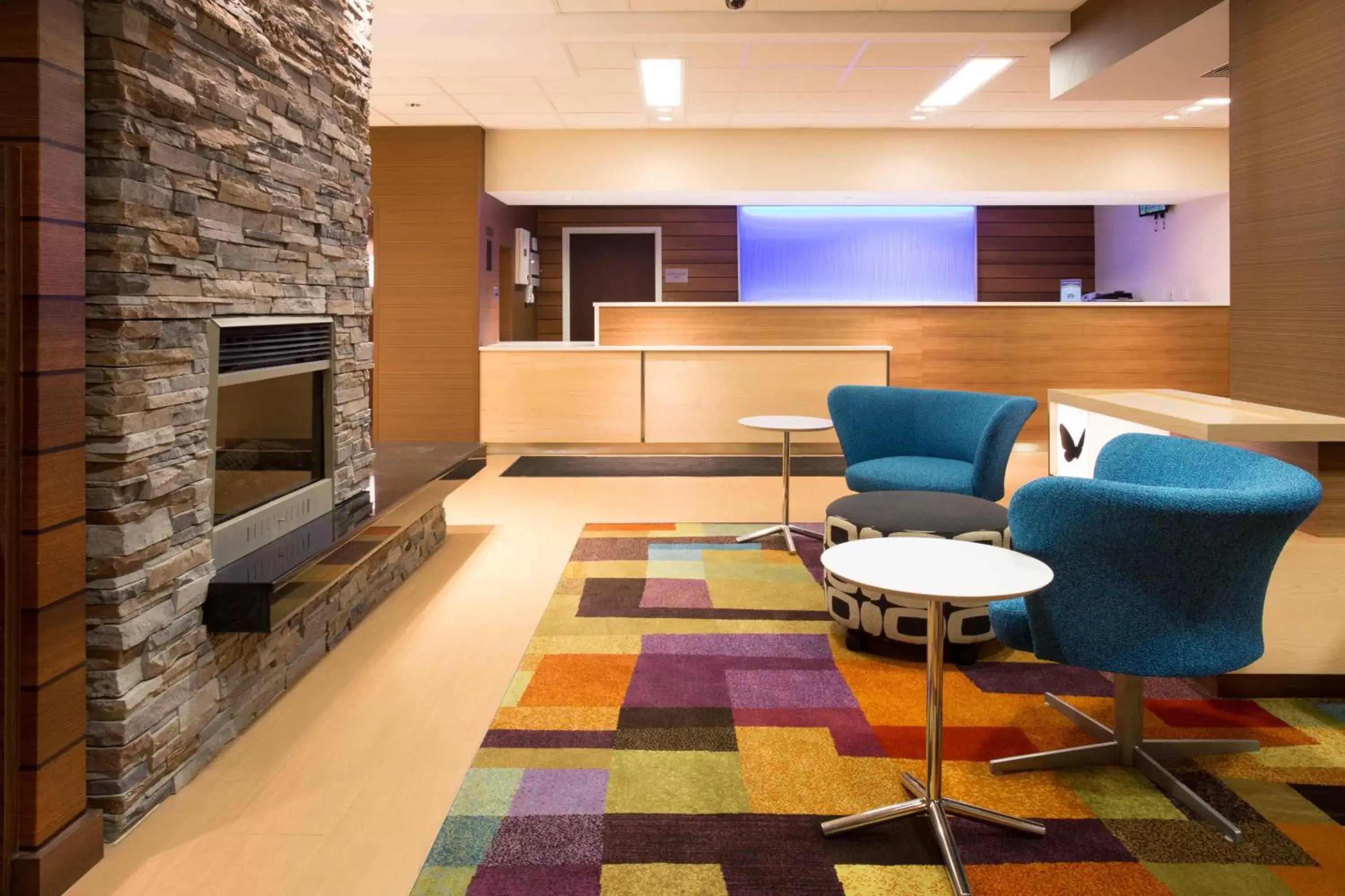 Lobby or reception, Seating Area in Fairfield Inn & Suites by Marriott Boston Milford