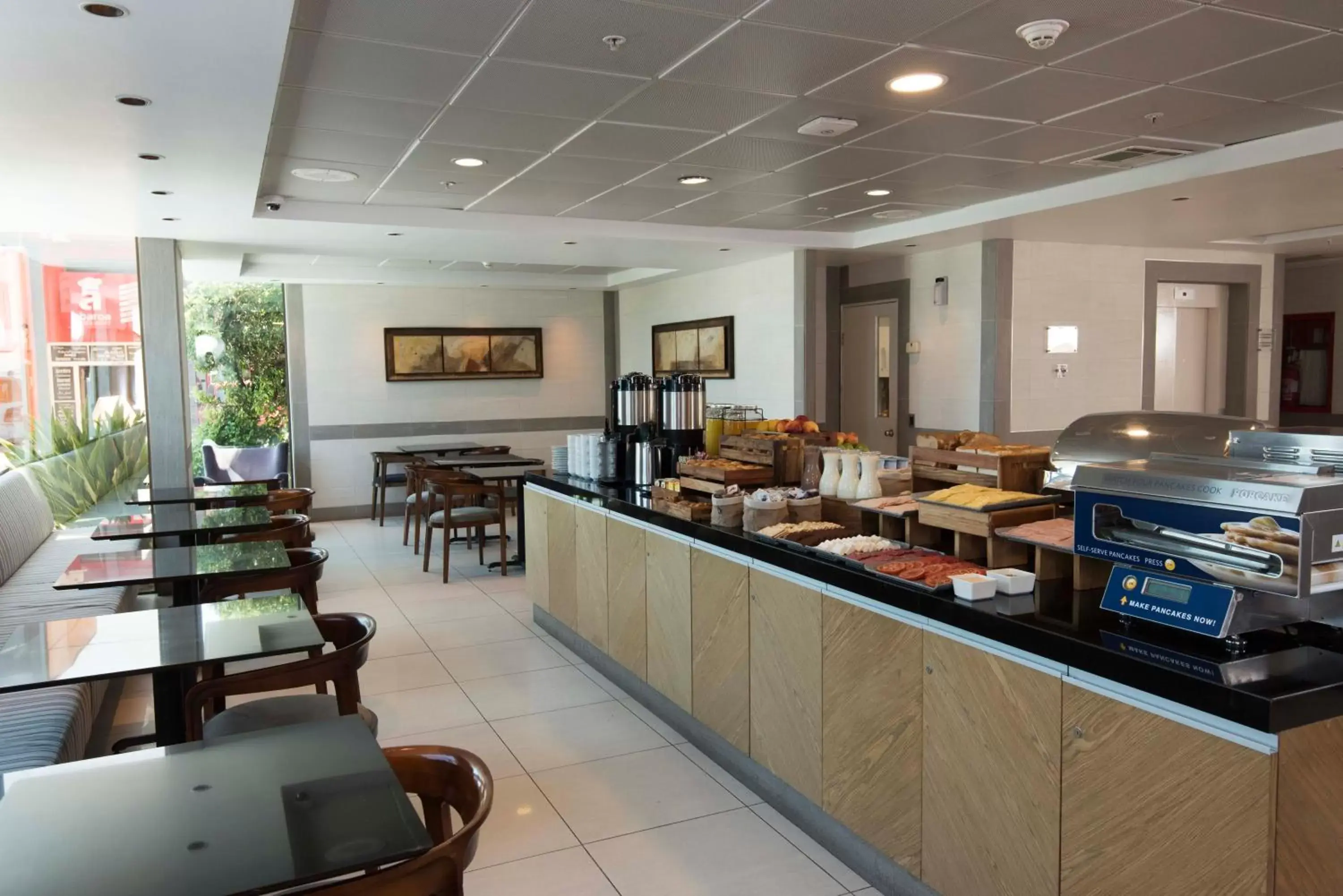 Restaurant/Places to Eat in Holiday Inn Express - Antofagasta, an IHG Hotel