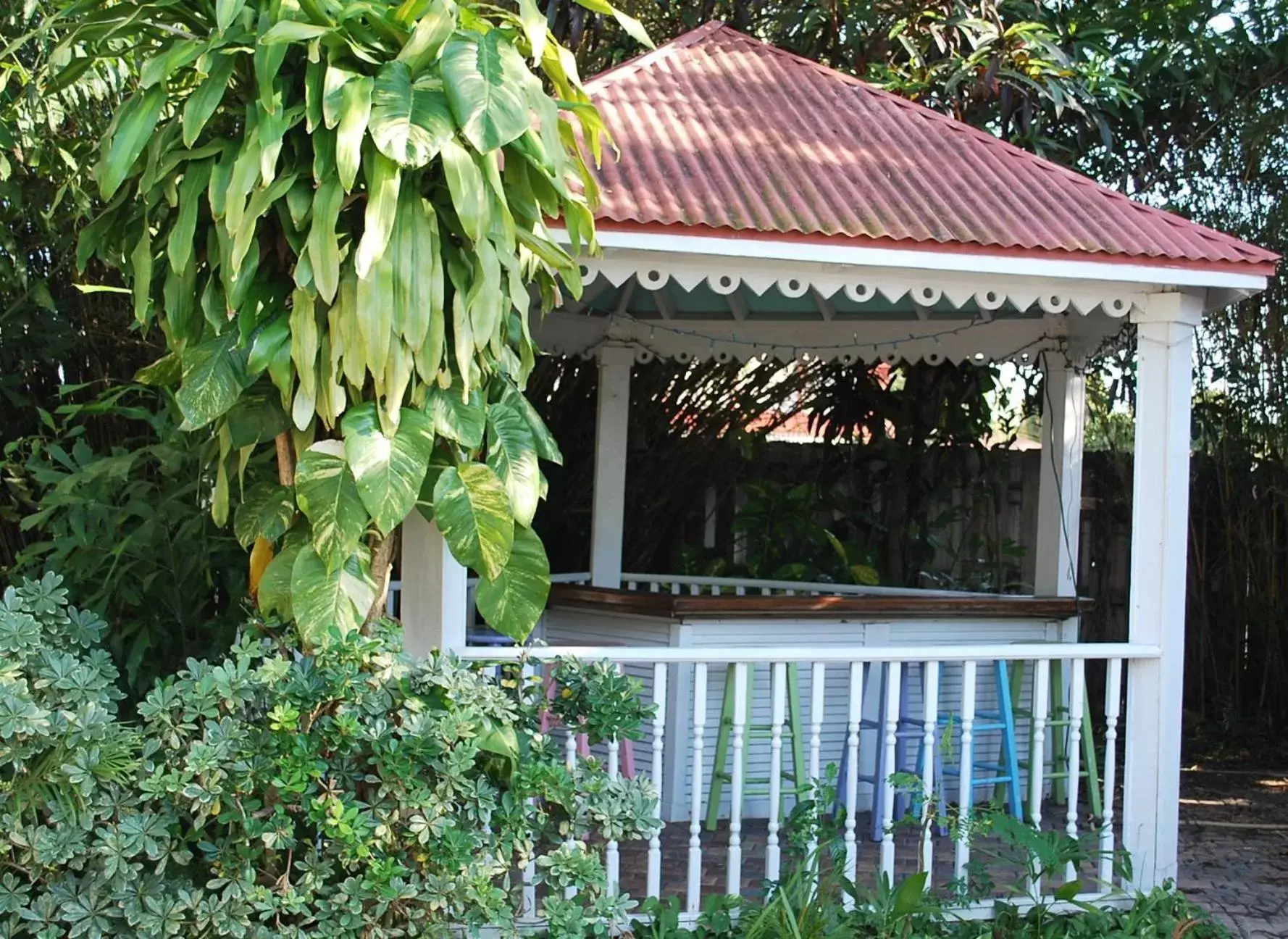 BBQ facilities in Green Island Inn