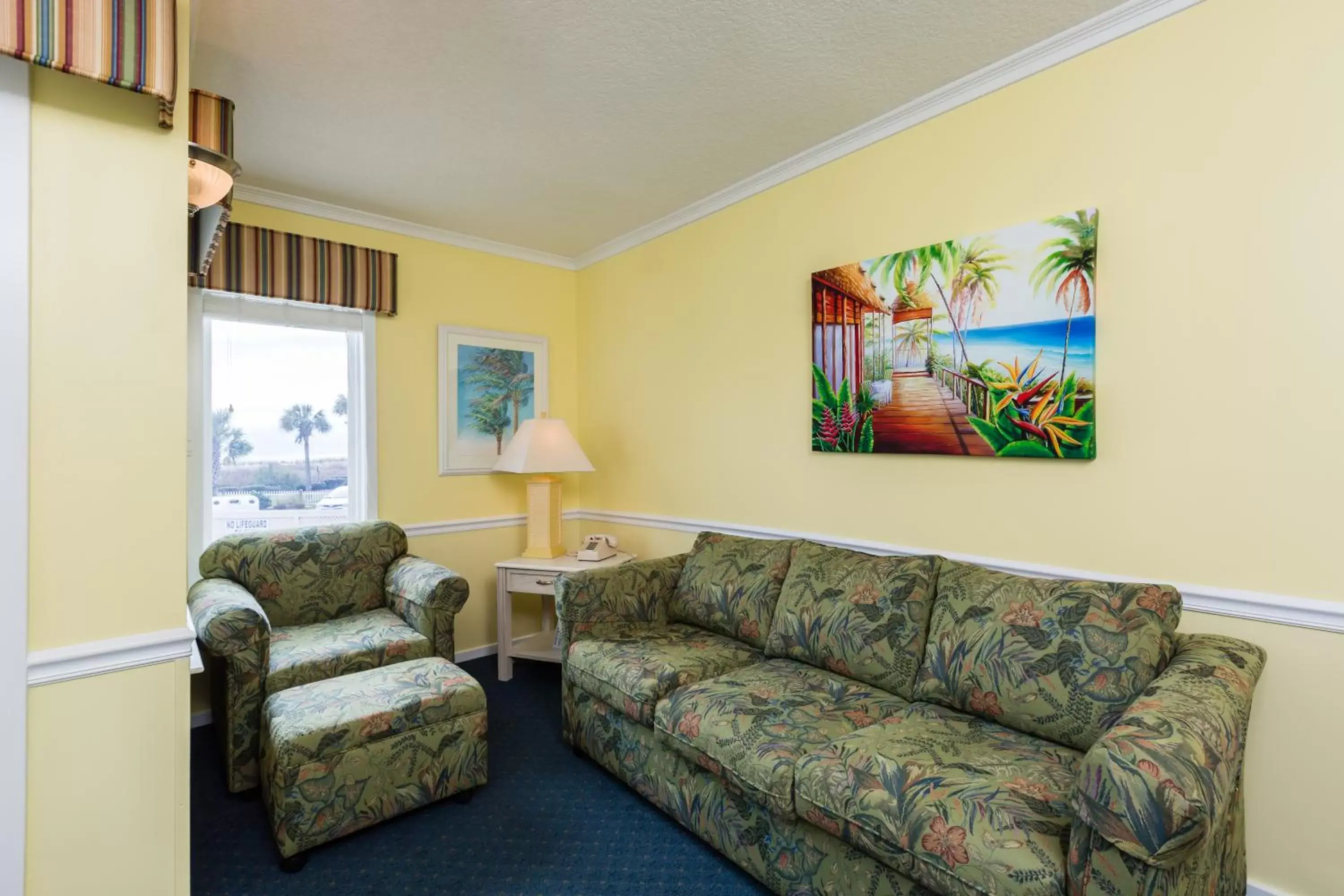 Living room, Seating Area in A Place at the Beach by Capital Vacations