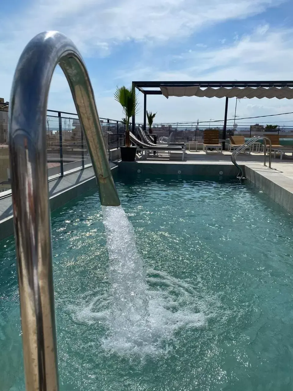 Swimming Pool in Santa Pola Apartments