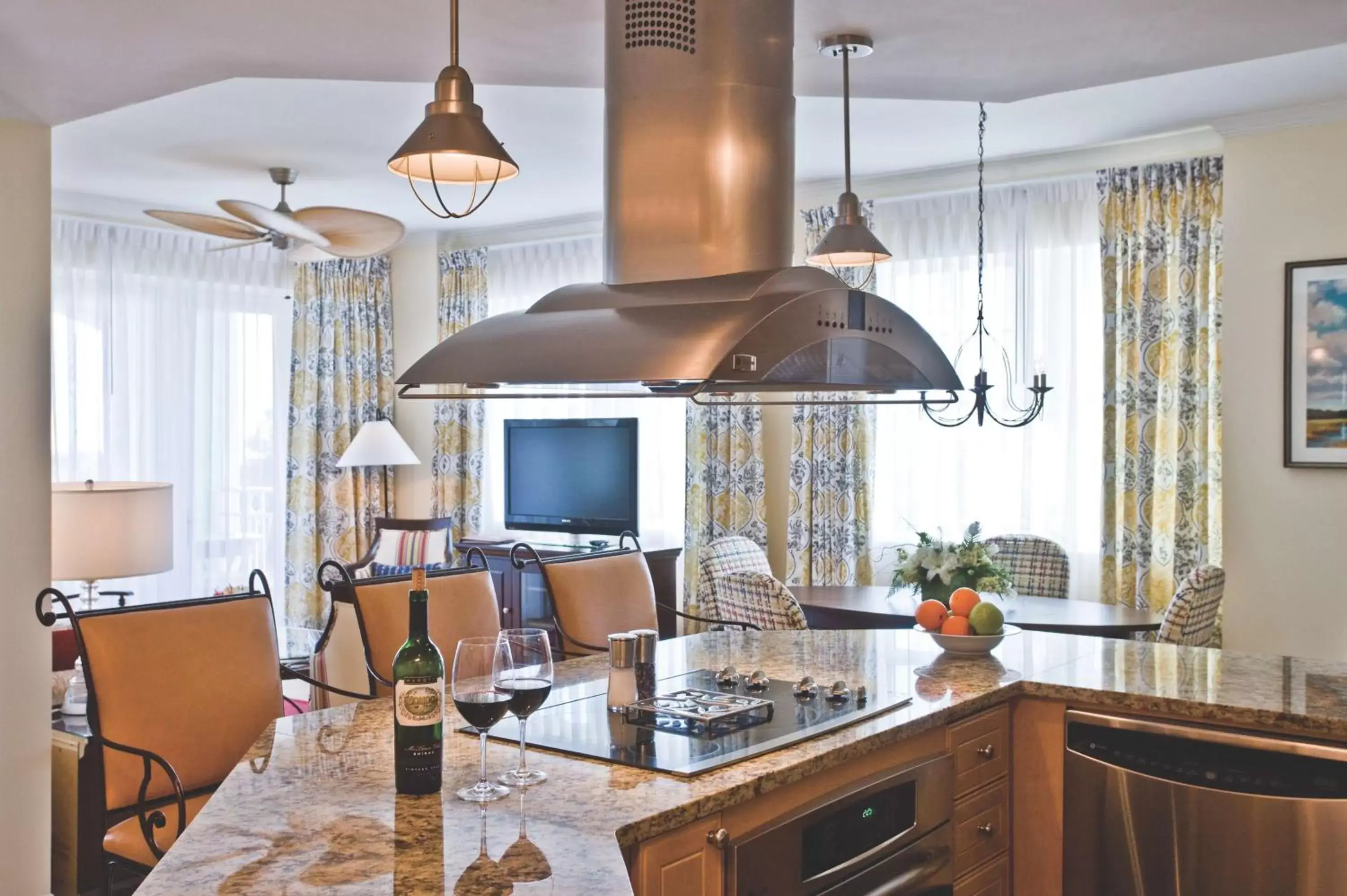 Photo of the whole room, Kitchen/Kitchenette in Wild Dunes Resort - Sweetgrass Inn and Boardwalk Inn