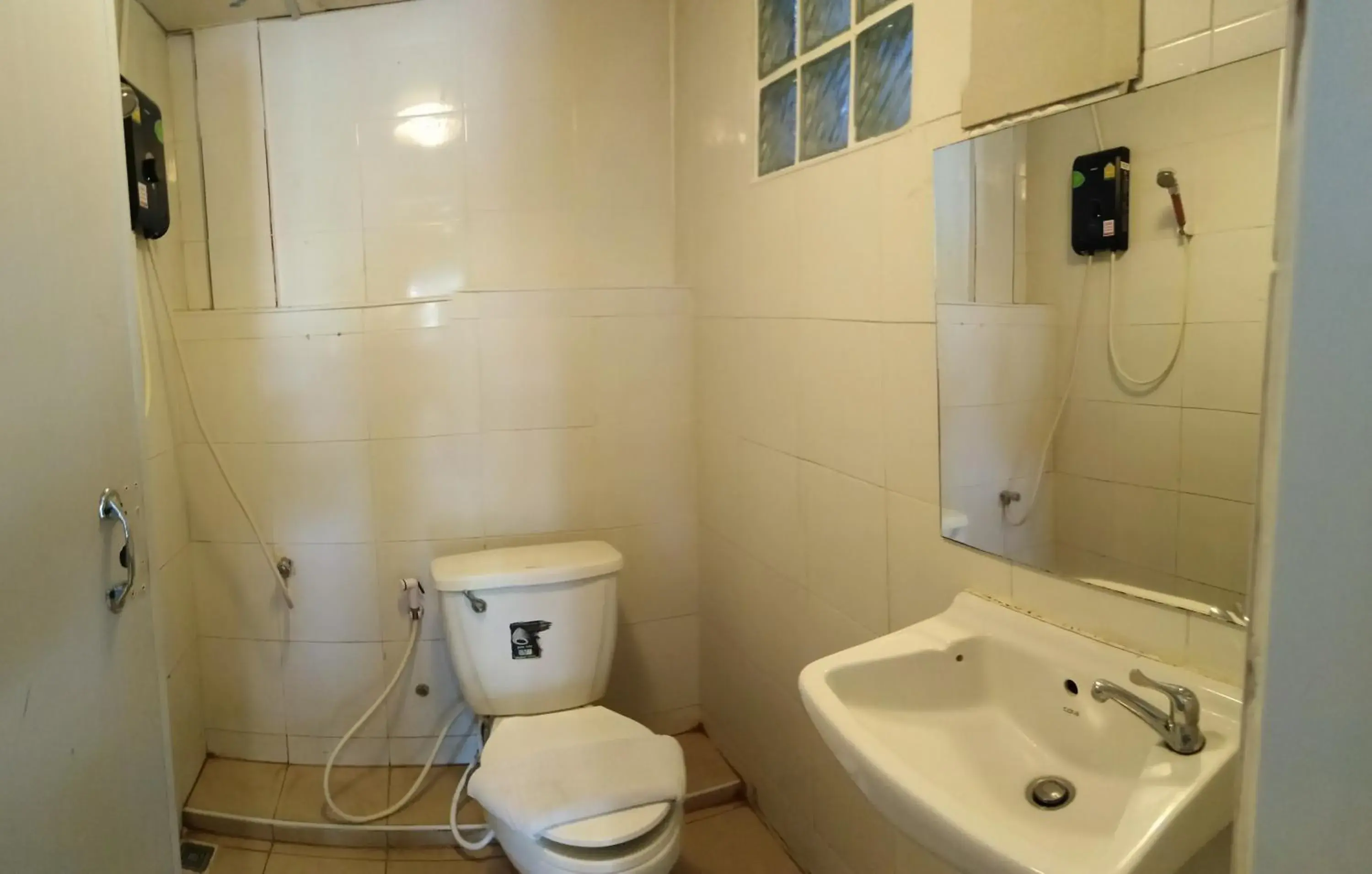 Toilet, Bathroom in Baan Kaew Ruen Kwan