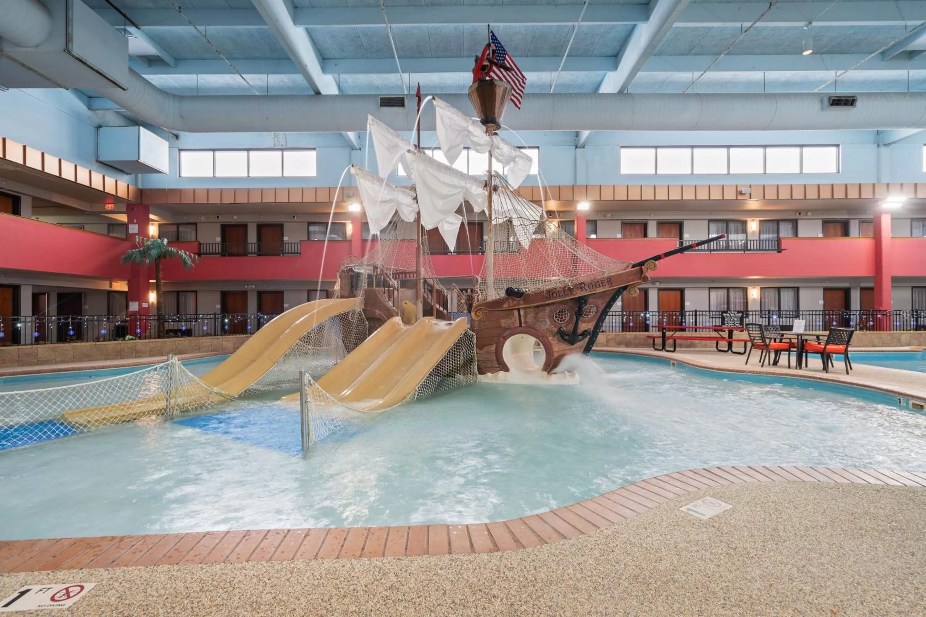 Aqua park in Ramada by Wyndham Sioux Falls Airport - Waterpark Resort & Event Center