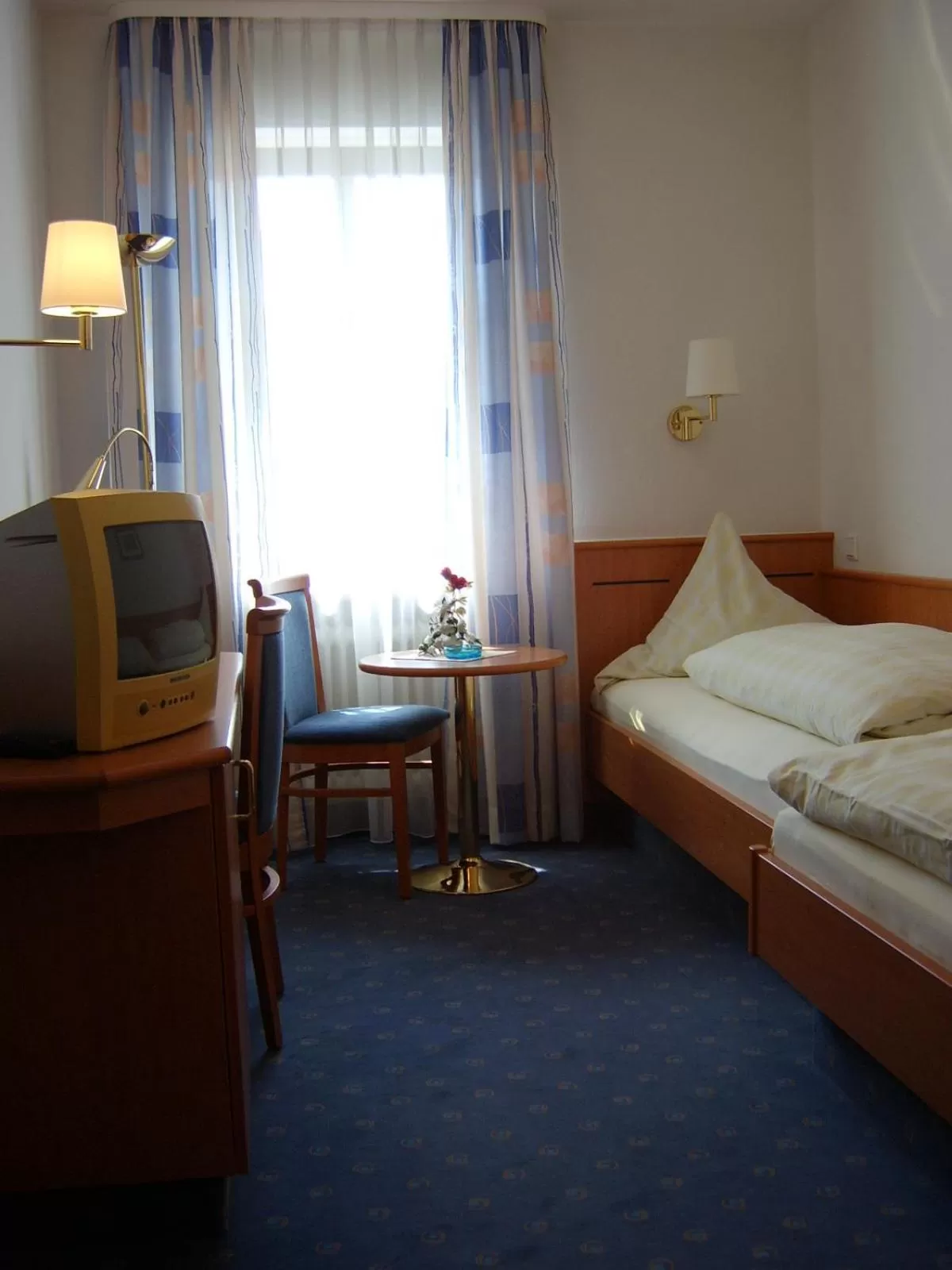 Bed in Hotel-Landgasthof Schuster