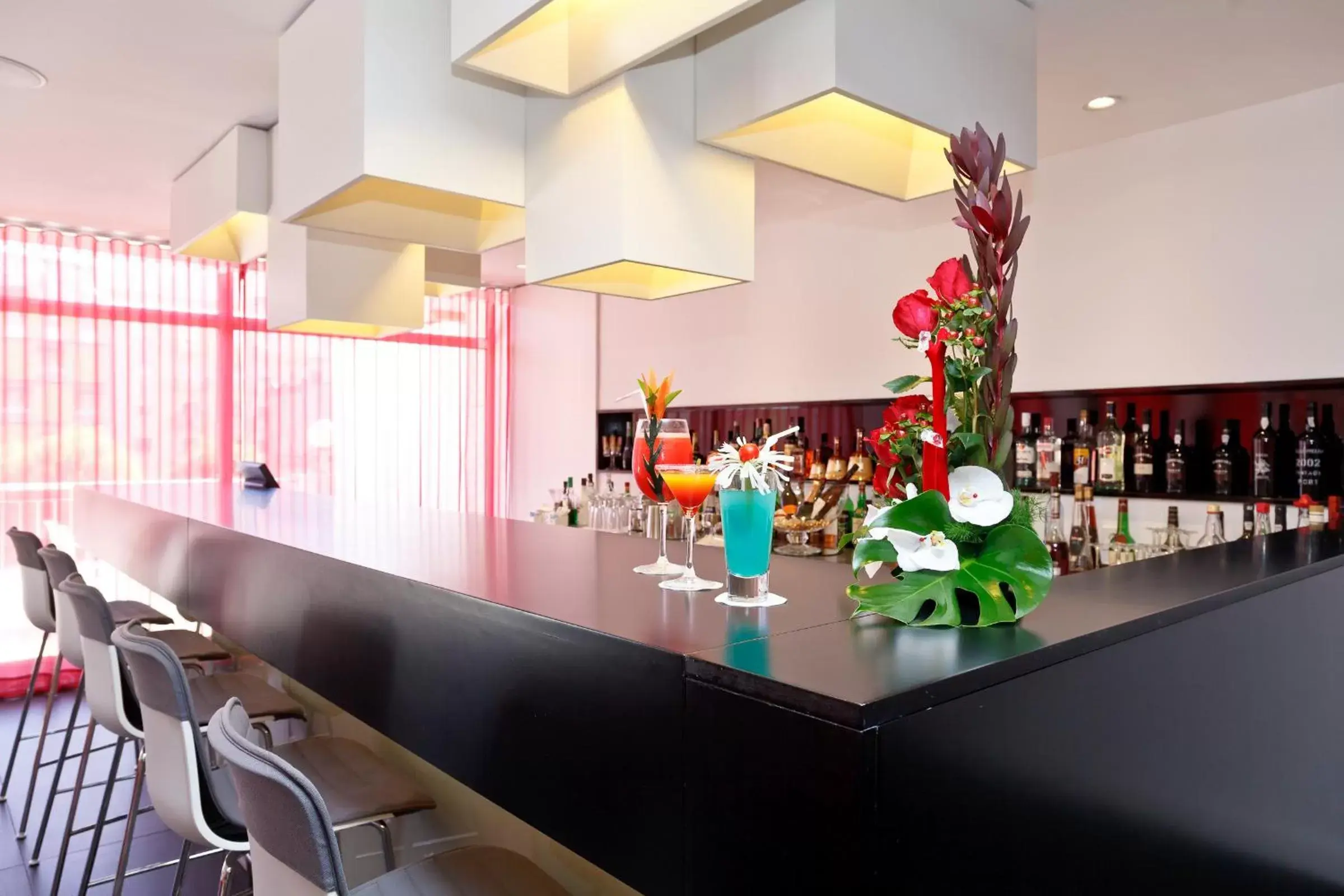 Lounge or bar in Hotel Mercure Braga Centro