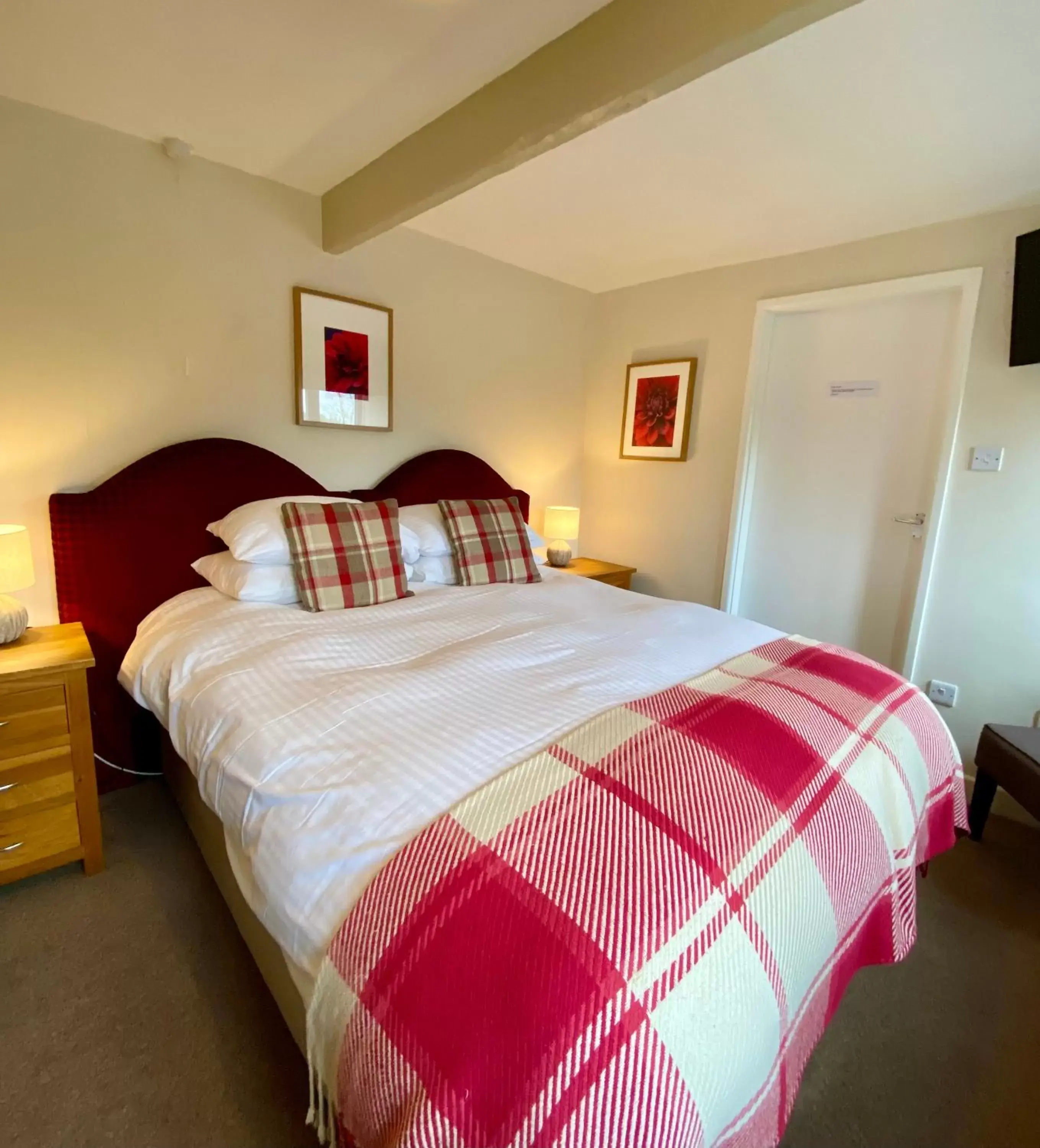 Bedroom, Bed in The Craven Arms