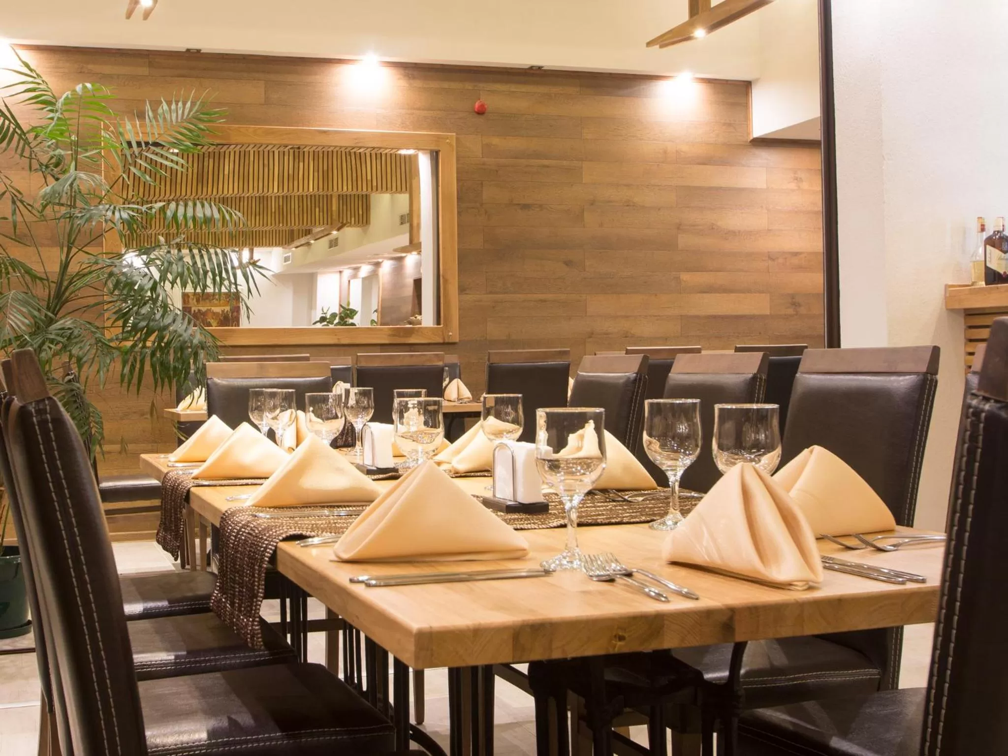 Restaurant/places to eat in Park Hotel Asenevtsi