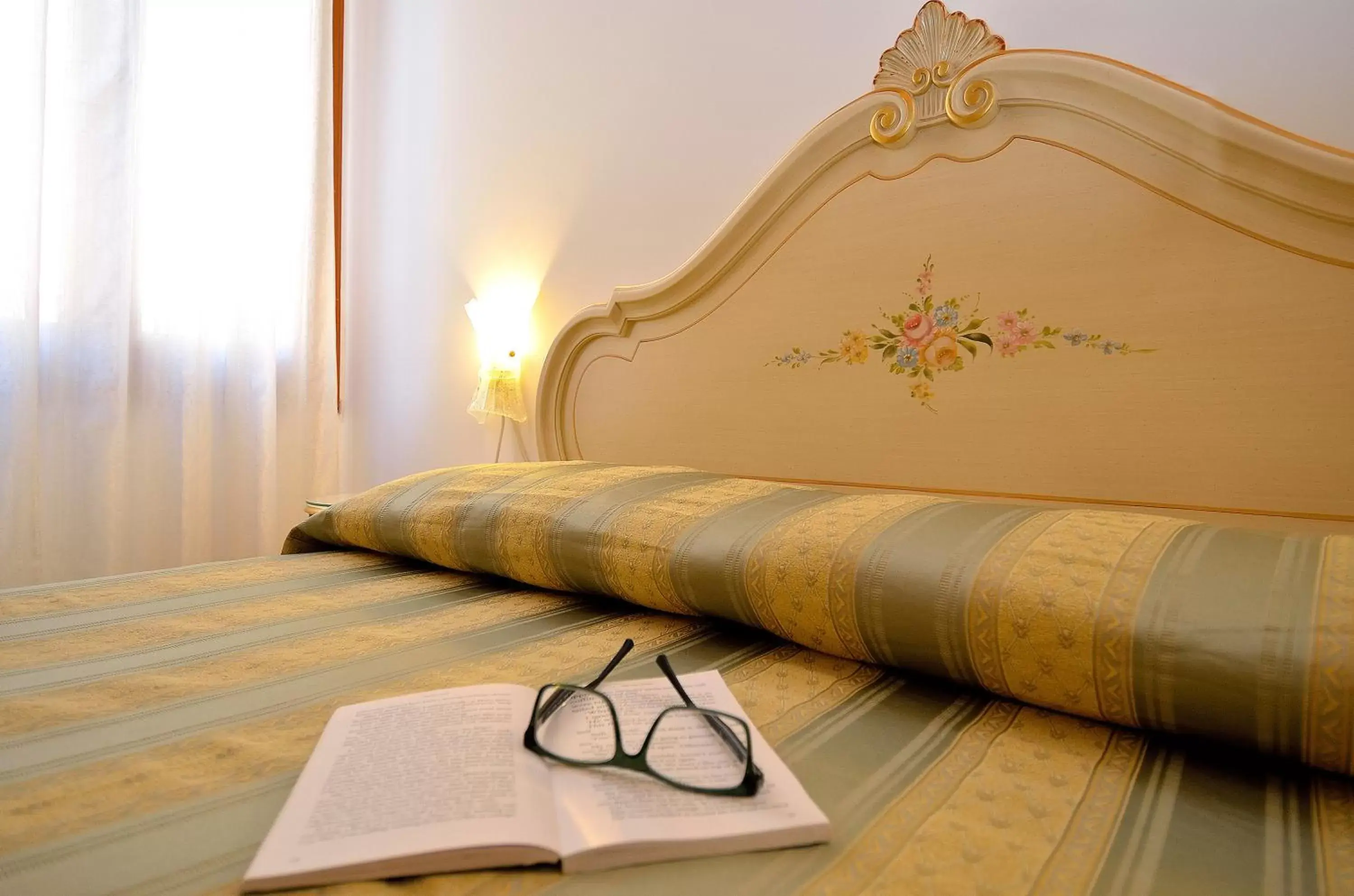 Bed in Hotel Orion Bed in Hotel Orion