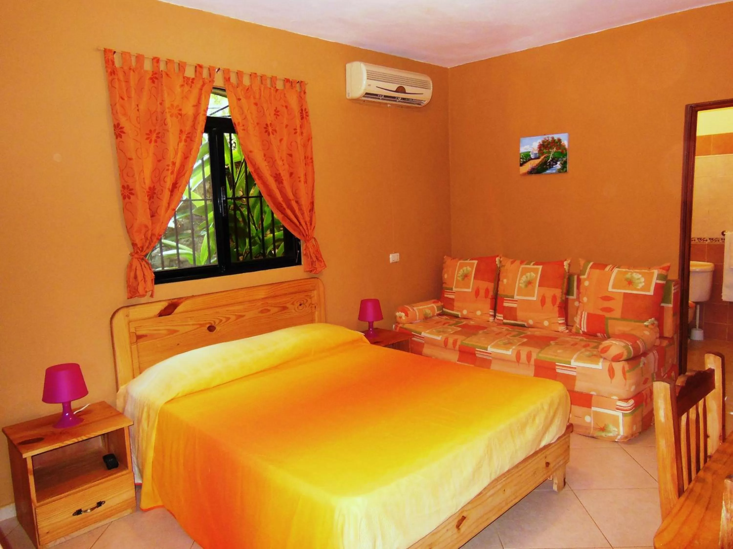 Bedroom, Bed in Casa Lily & Coco