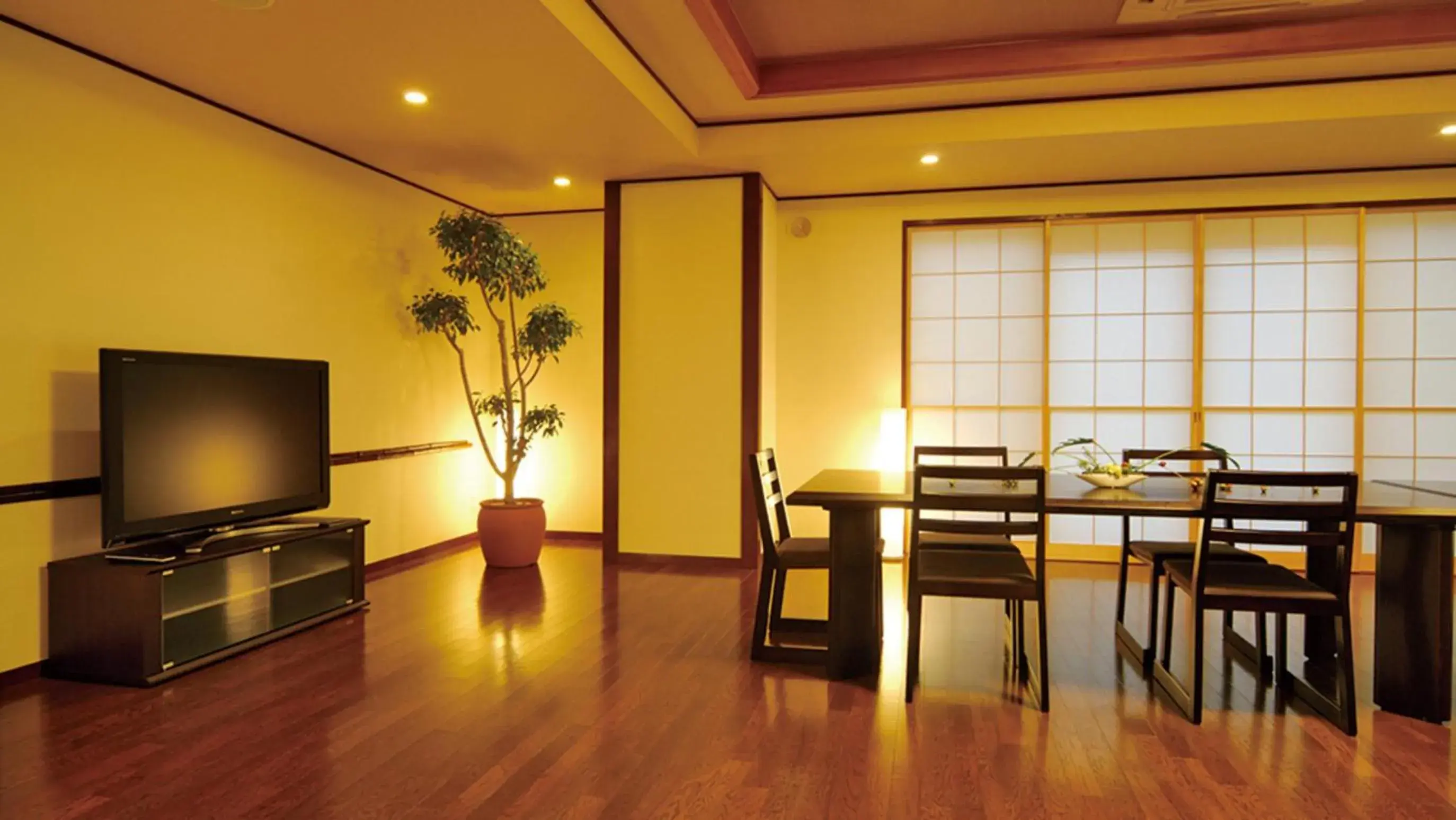 Dining Area in New Hakkeien