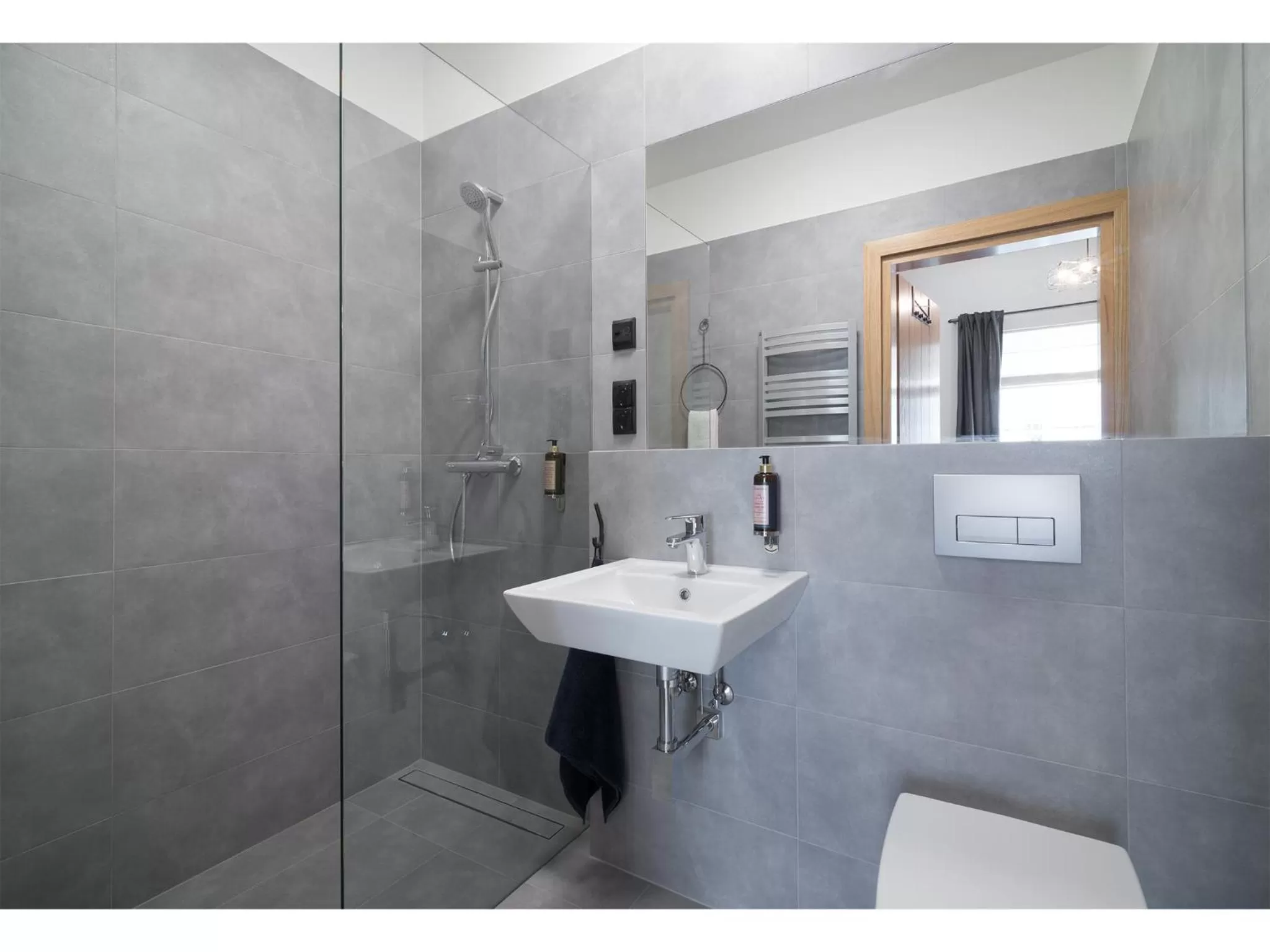 Photo of the whole room in Well Well Aparthotel