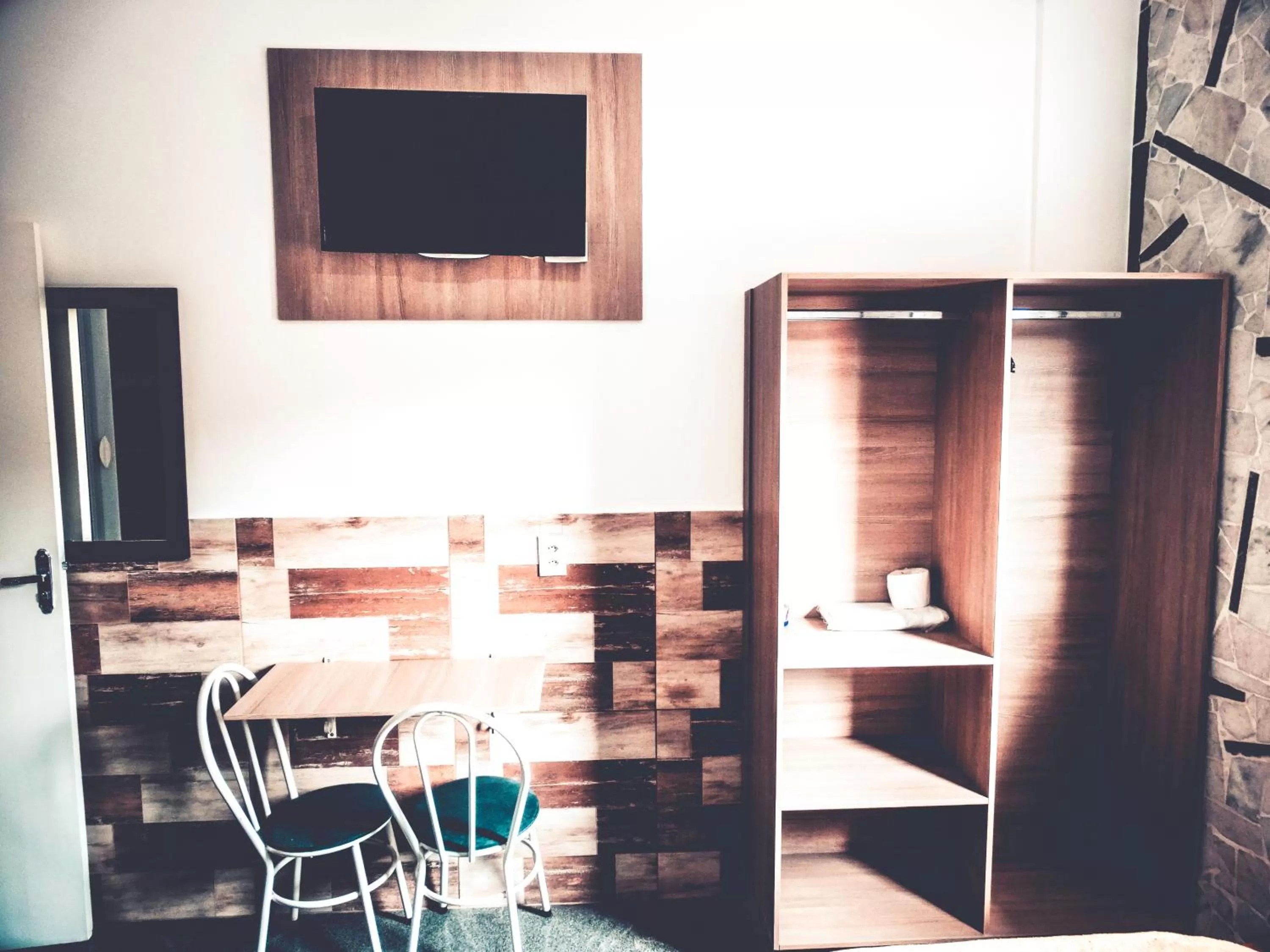 TV/Entertainment Center in Maranim Plaza Hotel