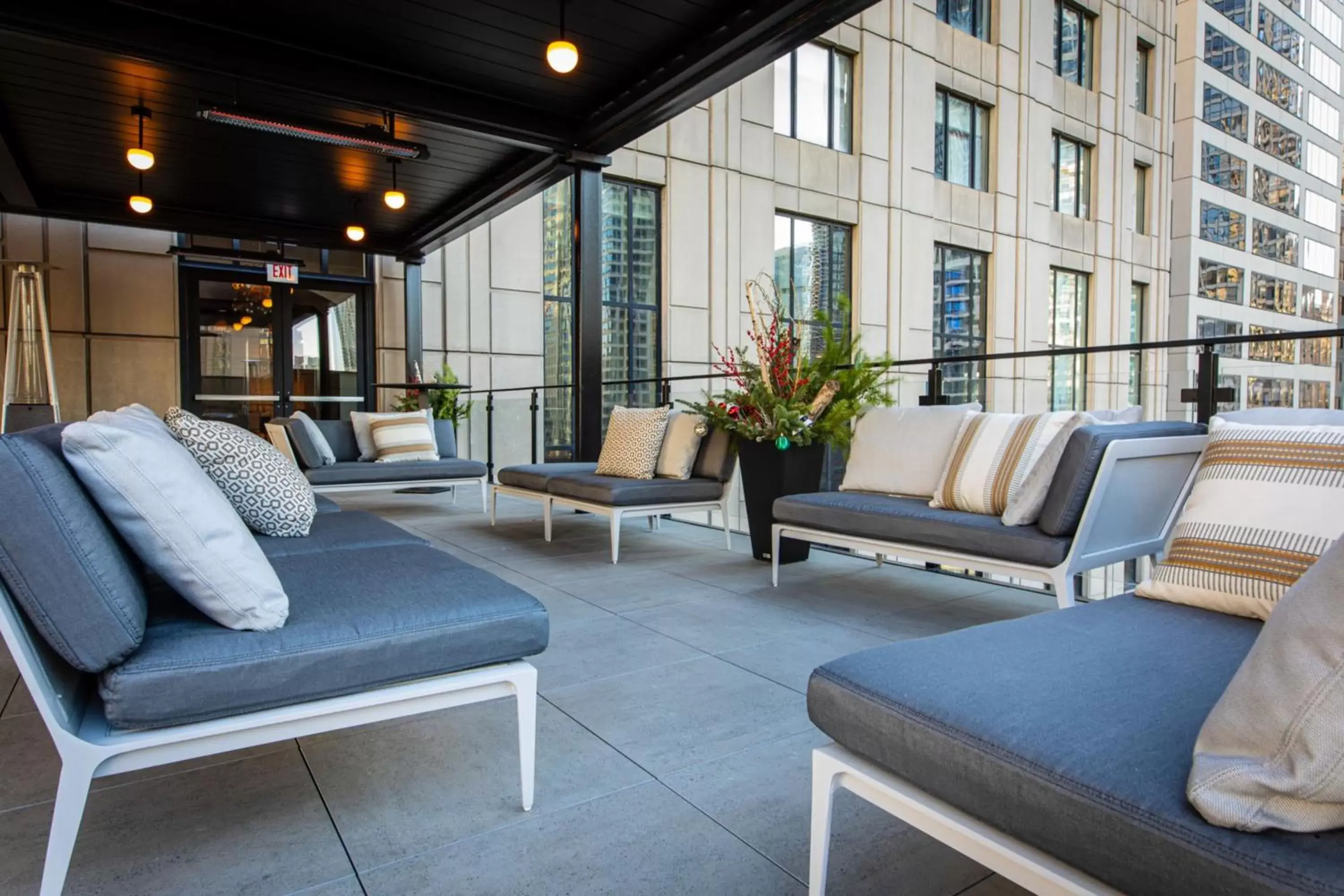 Property building, Seating Area in The Gwen, a Luxury Collection Hotel, Michigan Avenue Chicago