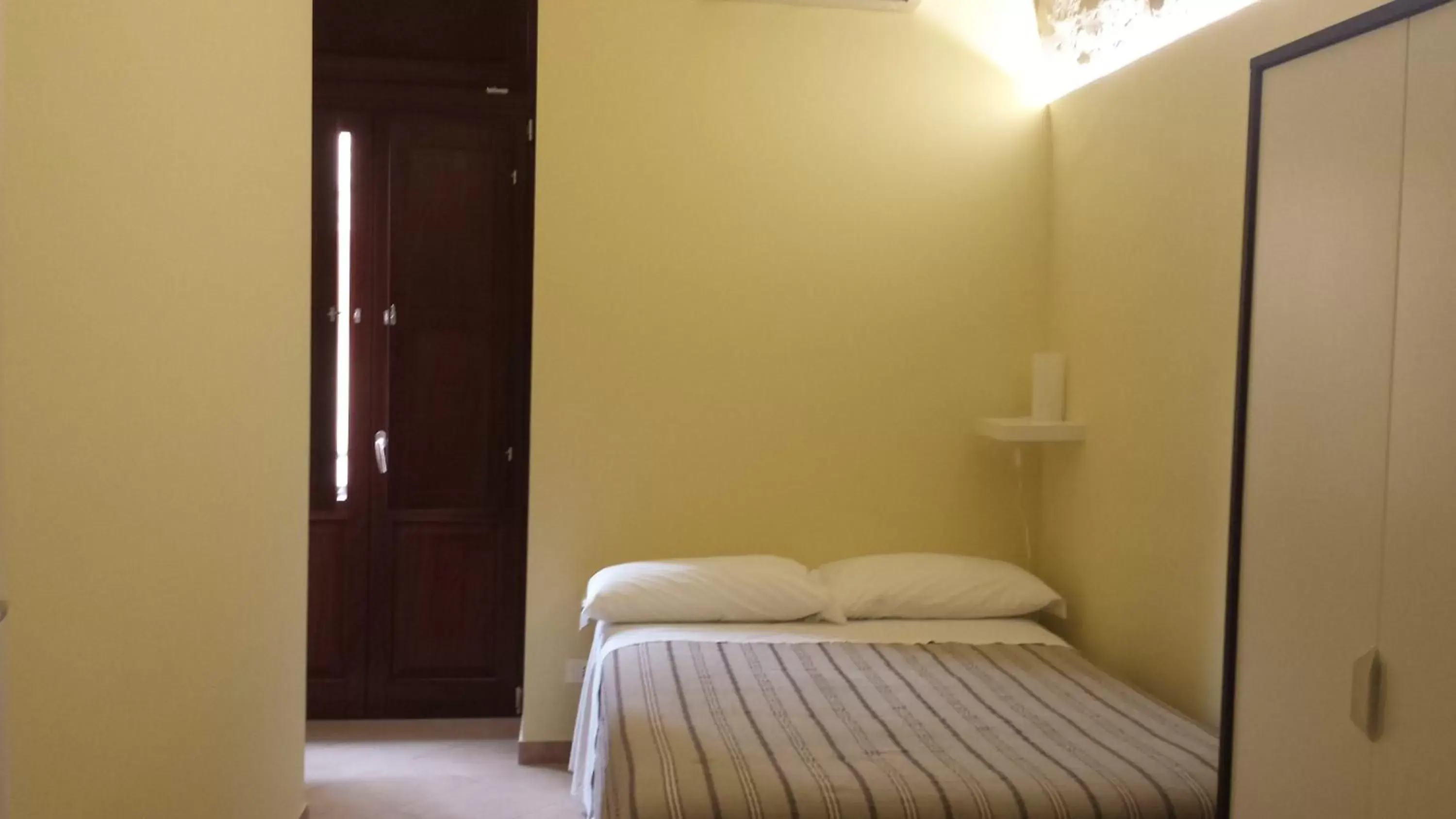 Bedroom, Room Photo in Beda Ragusa