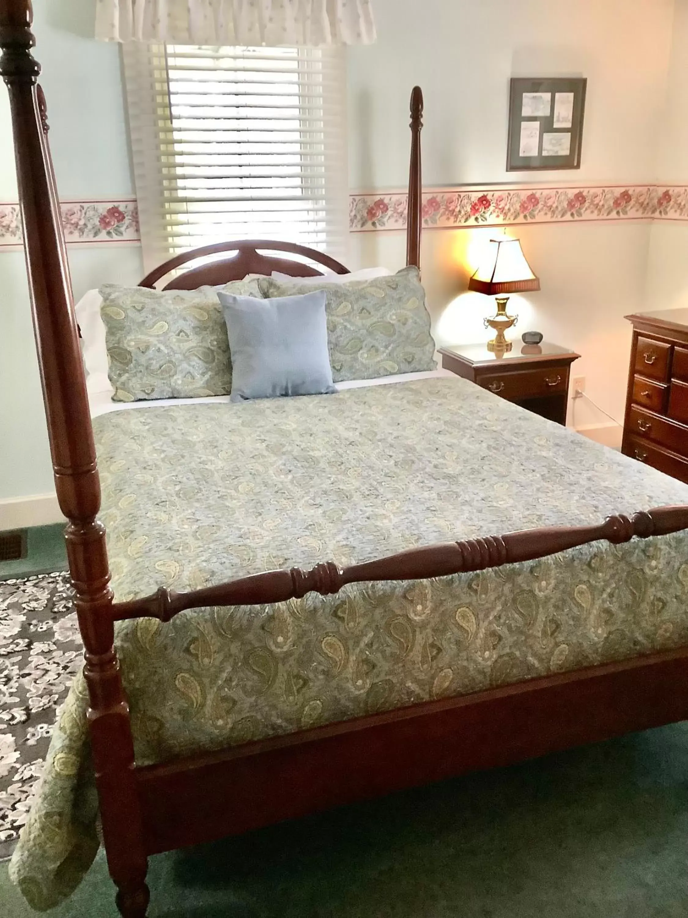 Bed in Terrell House B&B